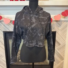 Alphalete Crop Hoodie Camo Print Athleisure Activewear Pullover, Size M