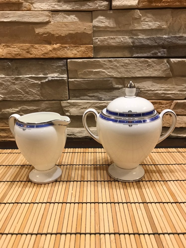 Wedgwood Sugar With Lid And Creamer Set
