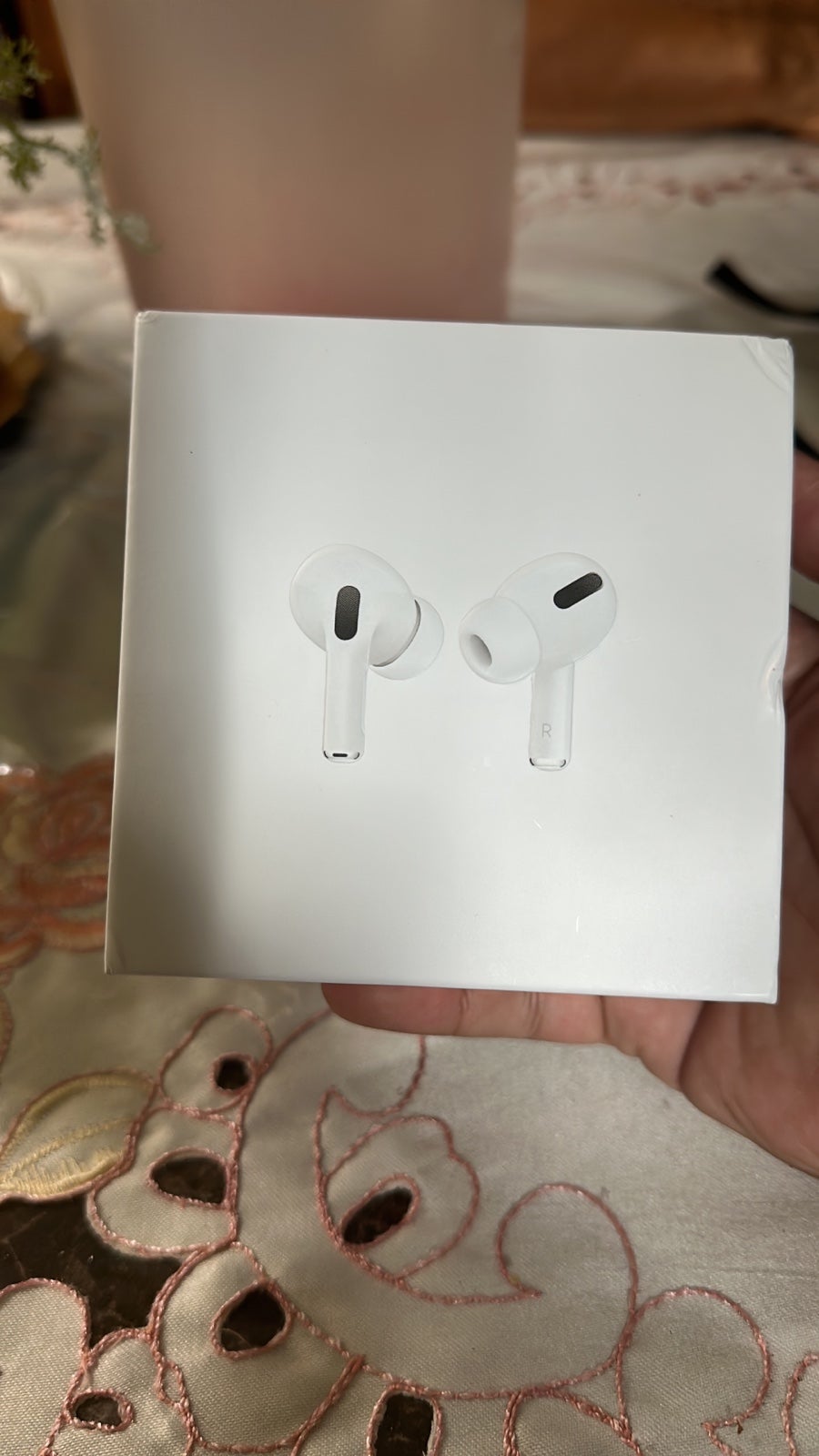 * BEST OFFER* AirPods Pro’s Gen 1