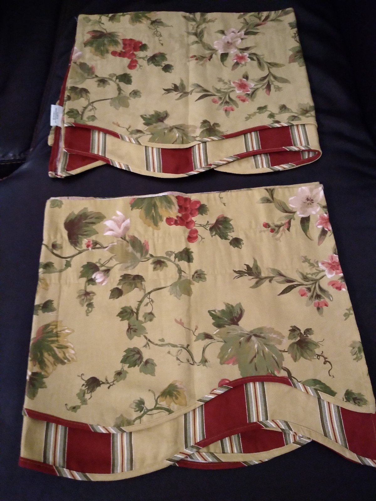 Waverly Fairfield 2 Window Valance Antique Gold Chianti