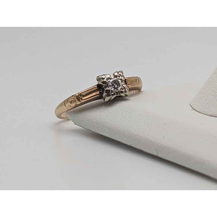 Vintage 1940s 14k Diamond Solitaire Engagement Ring. Diamond Wedding Ring