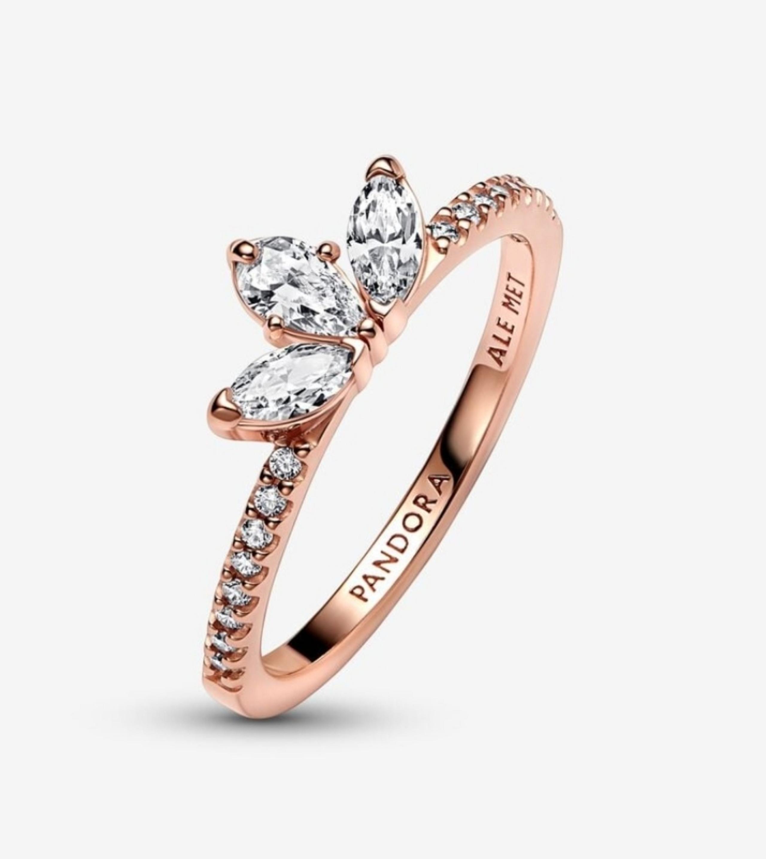 Pandora Sparkling Herbarium Cluster Ring 182392c01-56