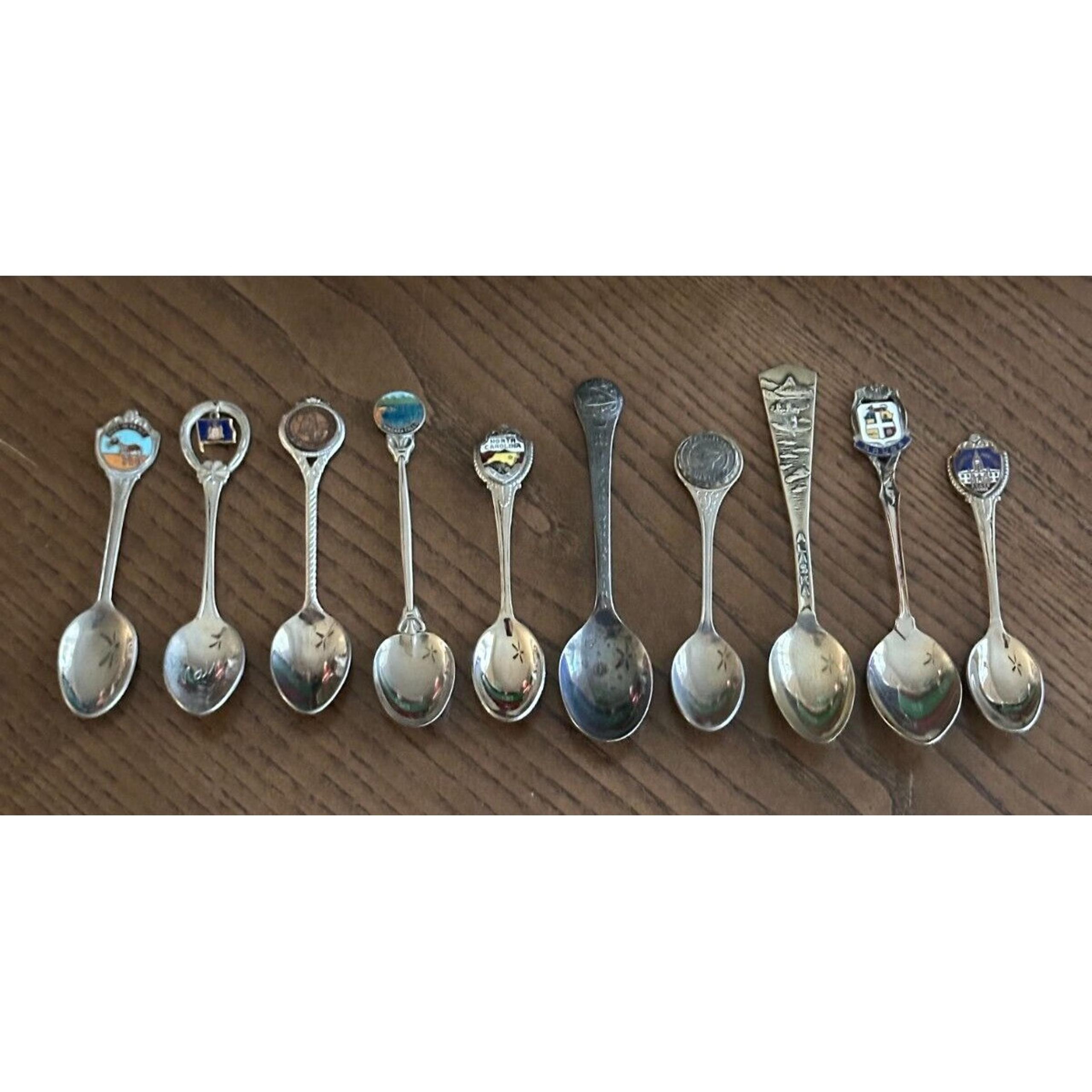 Vintage Souvenir Collectible Collector Spoons Lot Of 10 Alaska Aruba World Fair