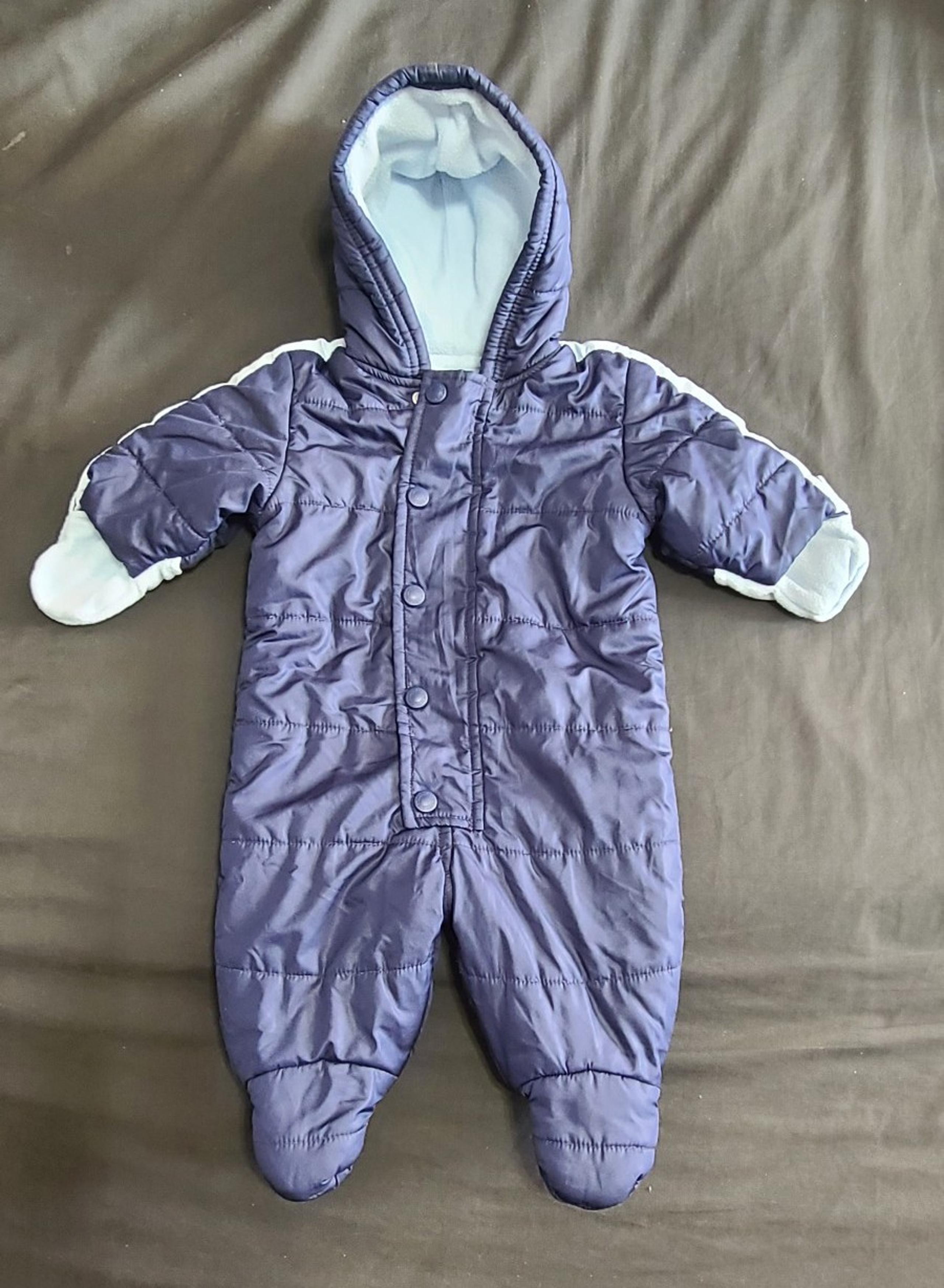 Baby Winter Coat Snowsuit Old Navy size 3-6 months