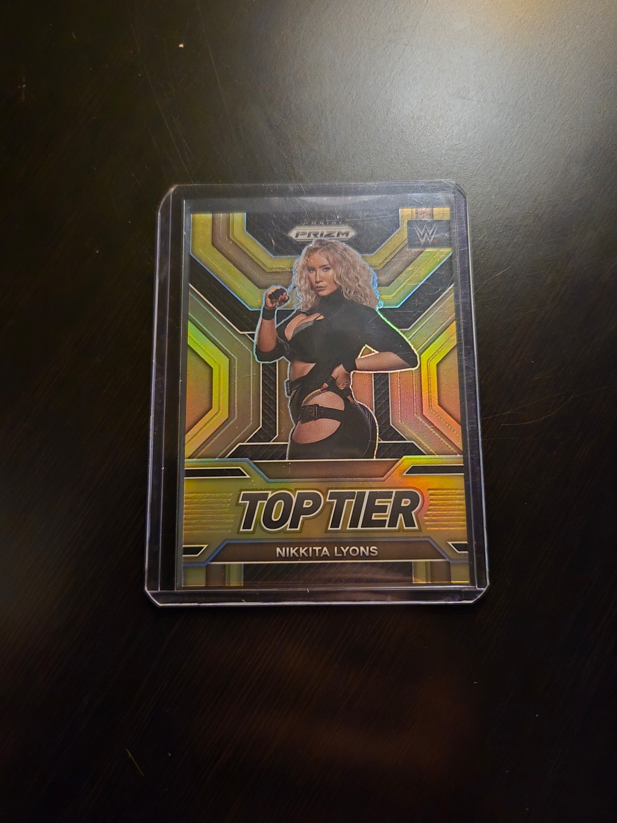2023 Panini WWE Prizm Top Tier Nikkita Lyons Gold /10