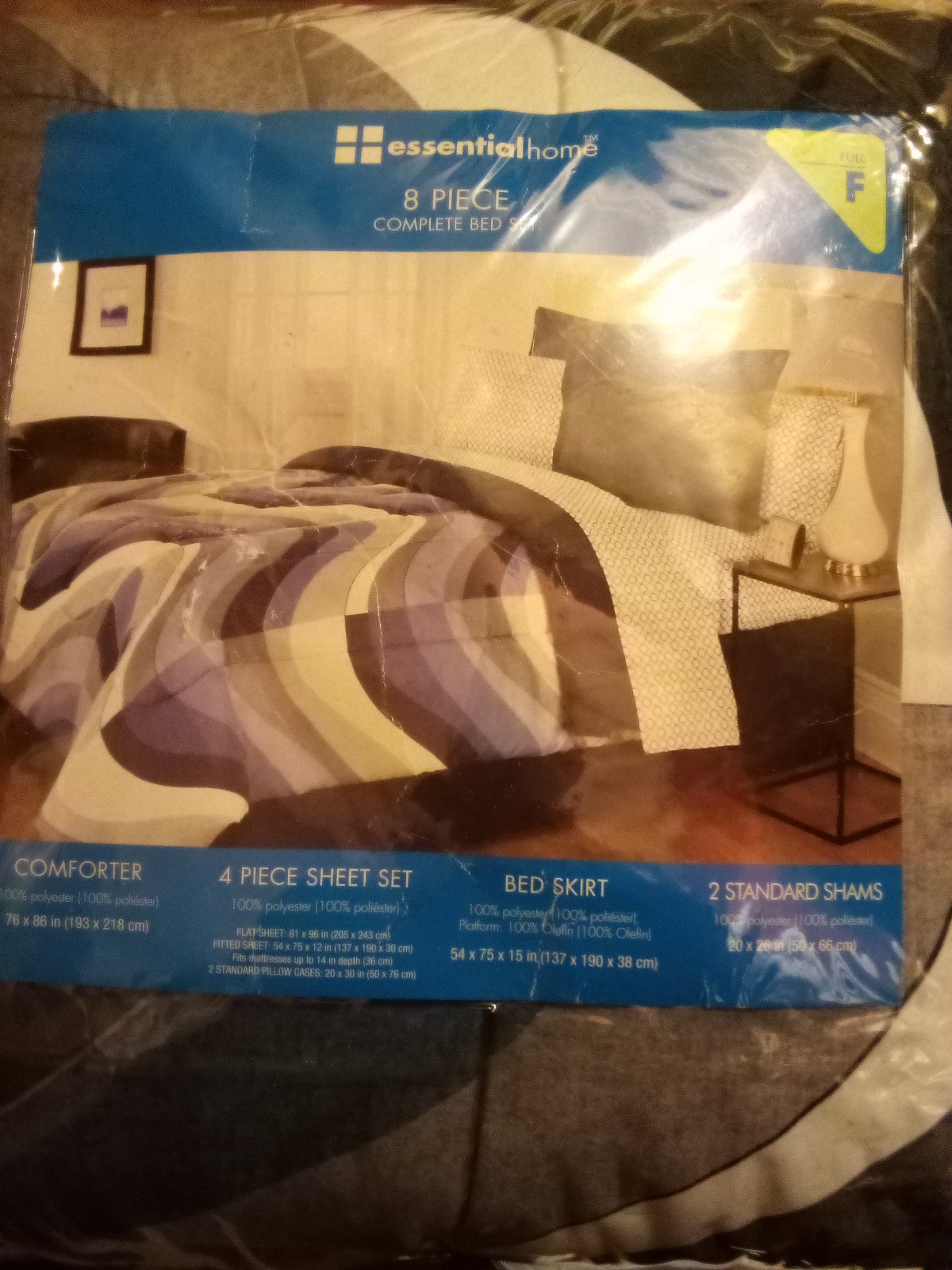 8 PC. Complete bedding set