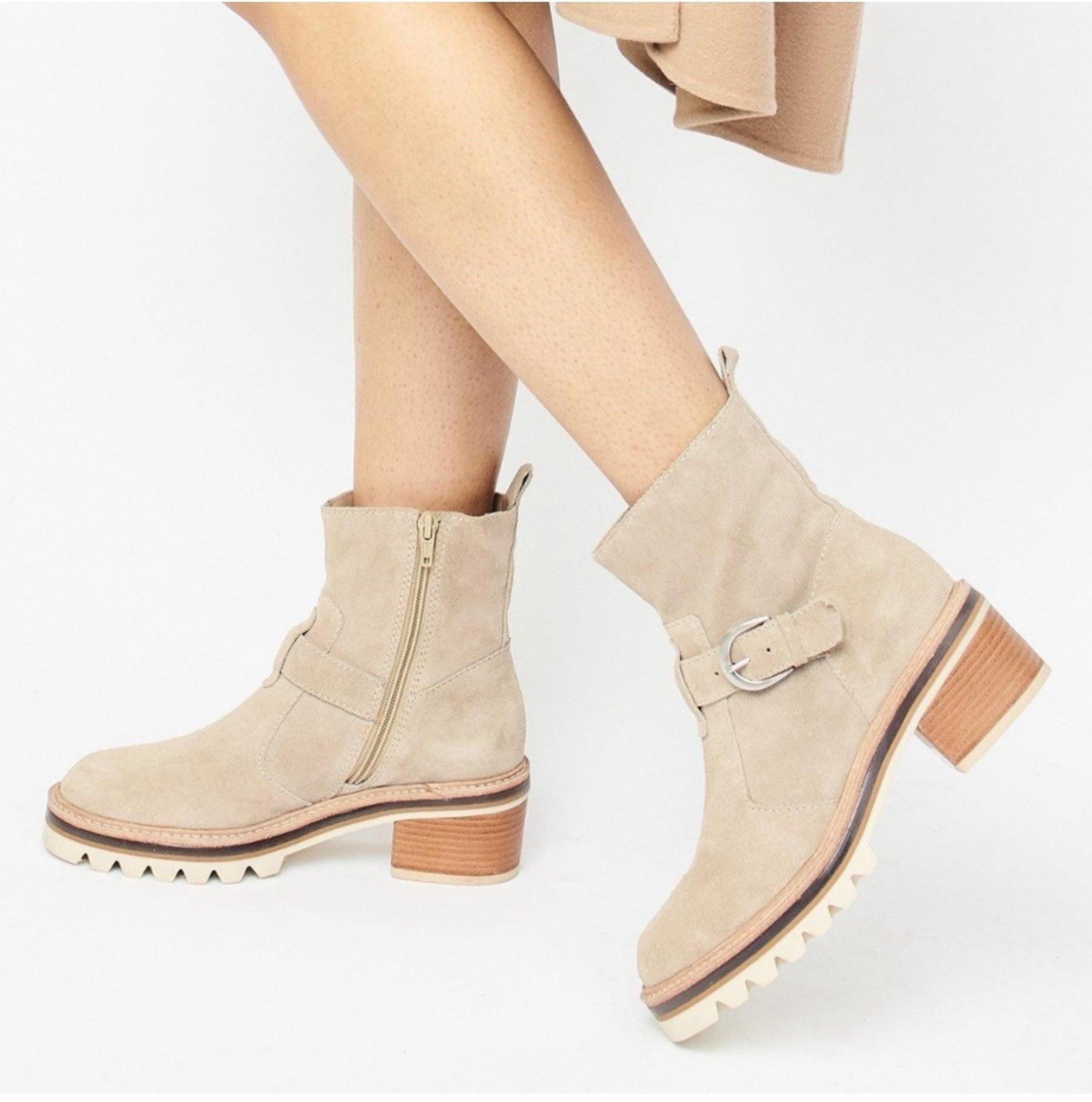 Bernardo scout boots