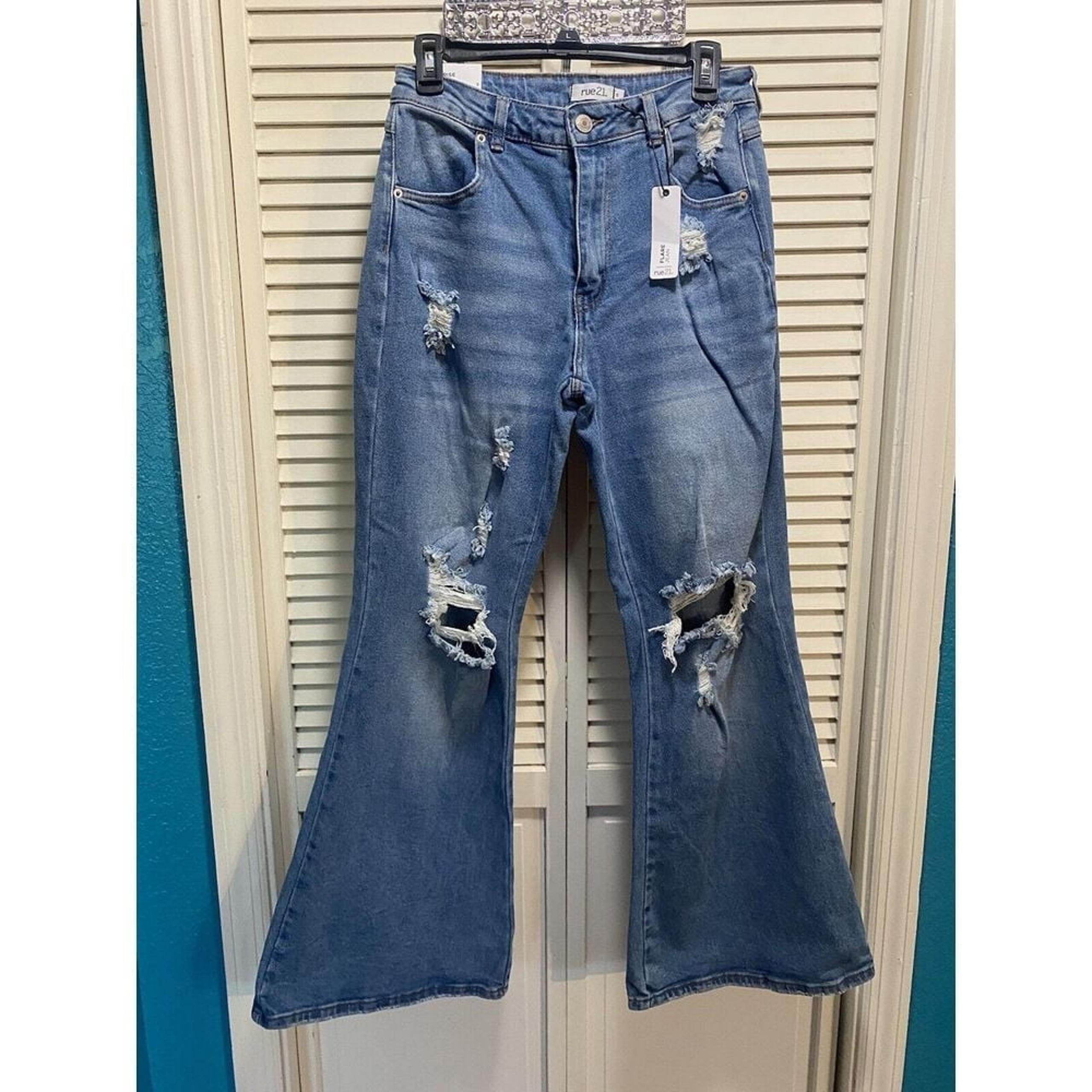 Rue 21 Light Wash Distressed Flare High Rise Denim Jeans Size 5 NWT
