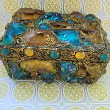 Vintage mCM Chunky Lucite Box Keepsake Jewellry Cards