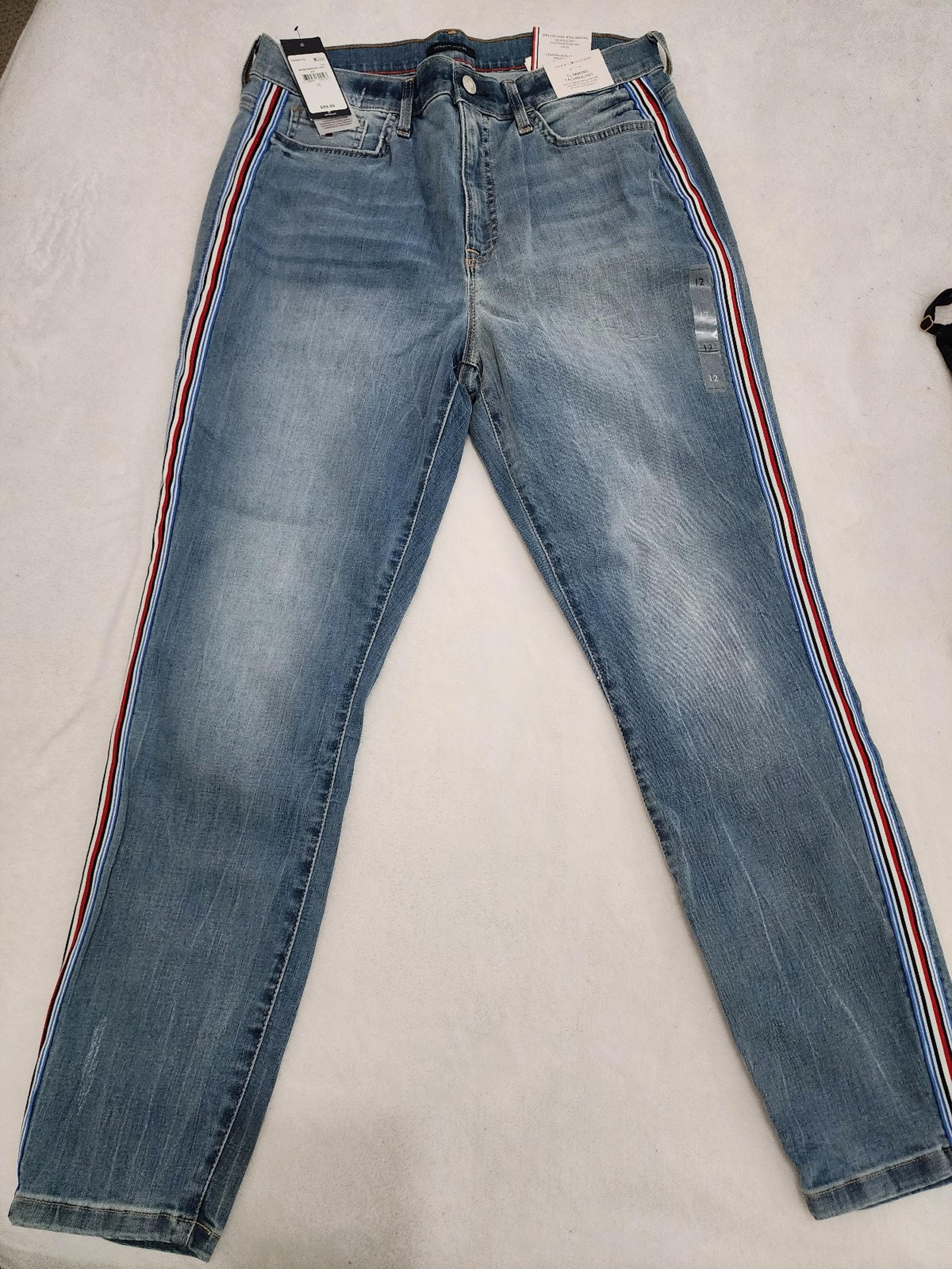Women's Tommy Hilfiger jeans size 12 retail $89.99