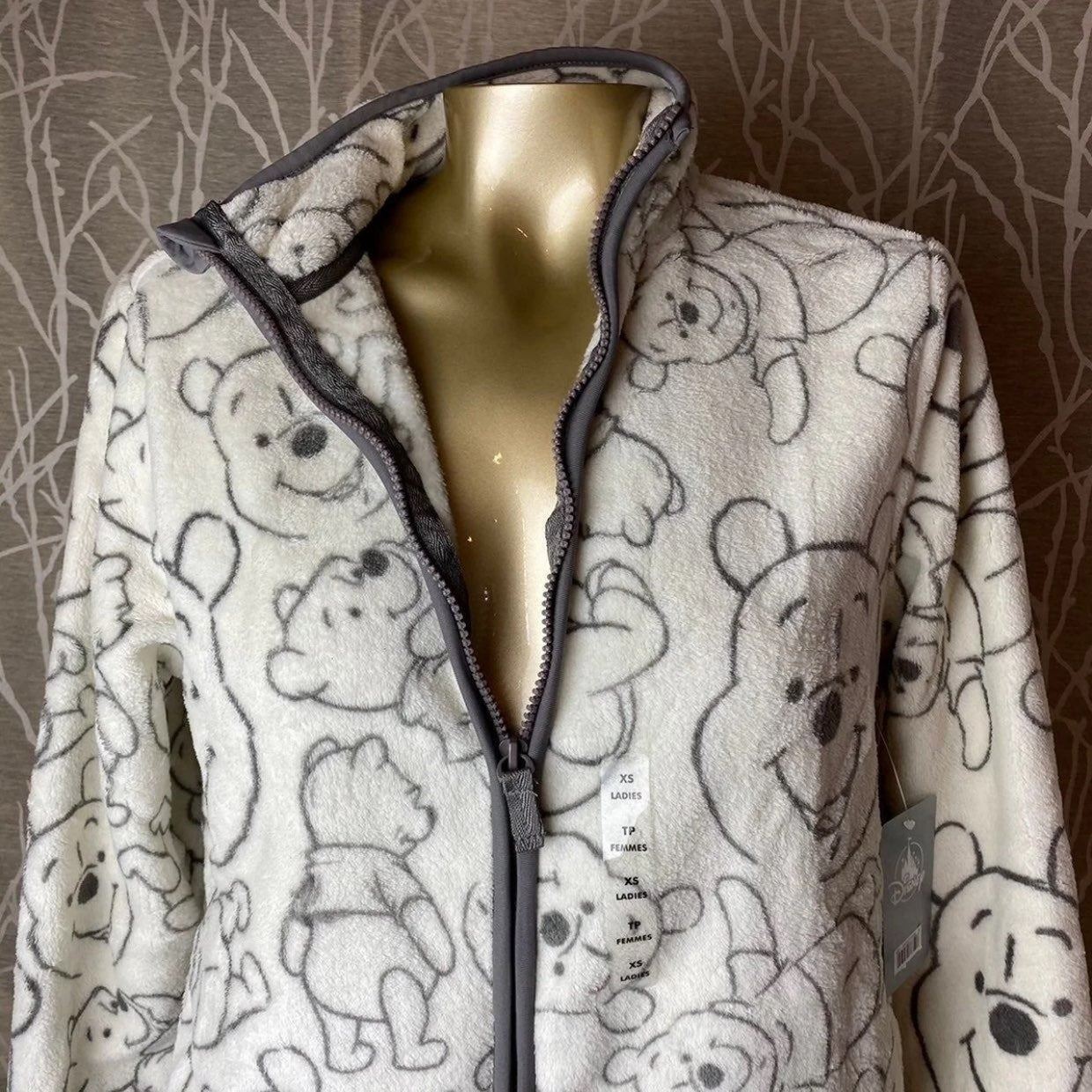 DISNEY WINNIE THE POOH WOMEN XS NEW