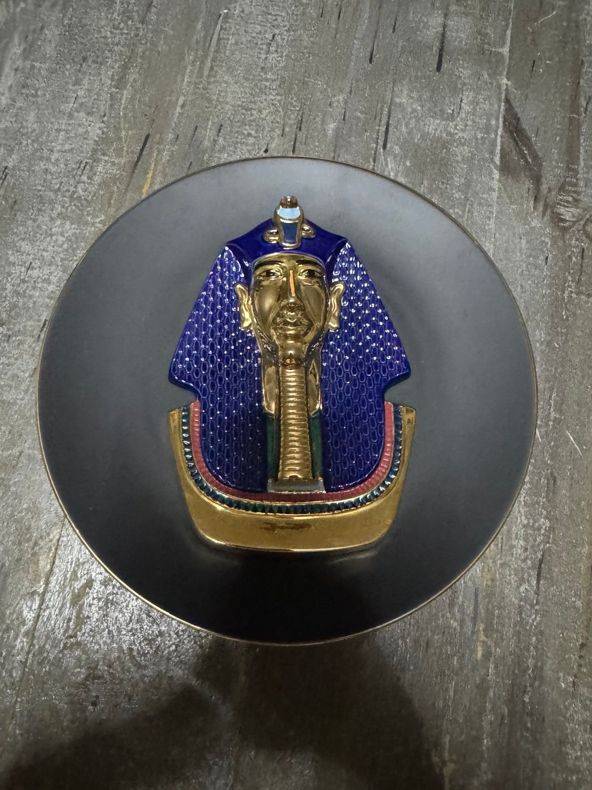 THE REFORMER KING, AKHENATEN 22 KARAT GOLD PORCELAIN COLLECTIBLE PLATE 8”