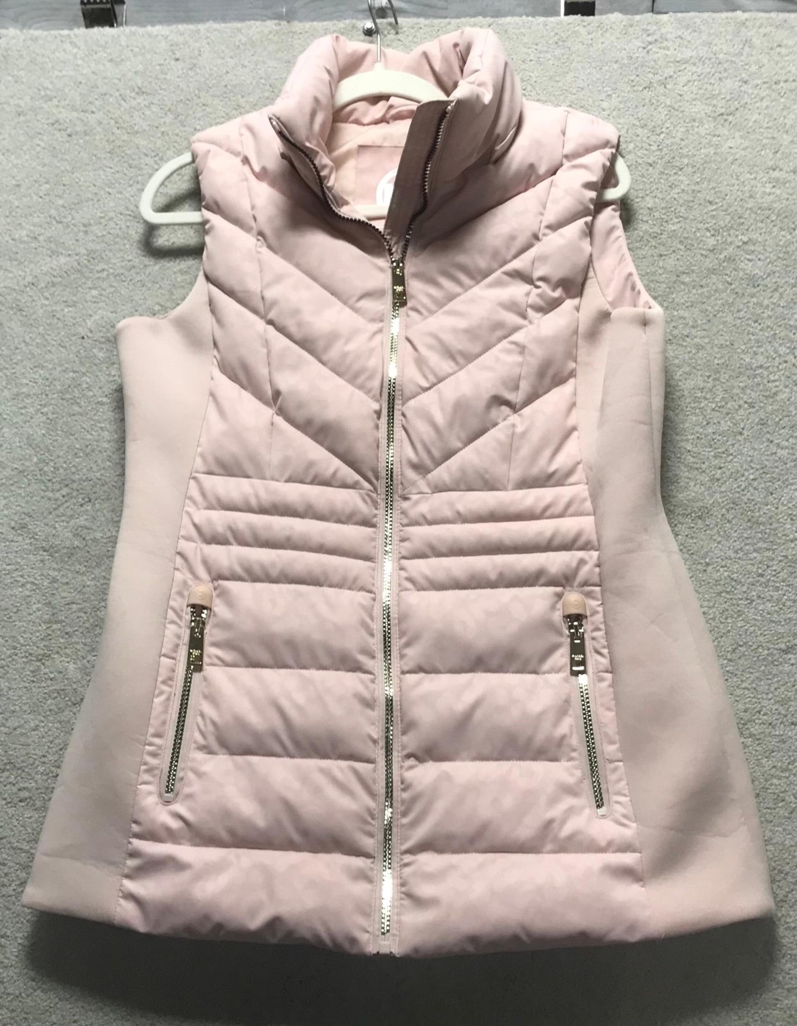 Michael Kors Women’s Size Medium Light Pink Puffer Leopard Print Vest