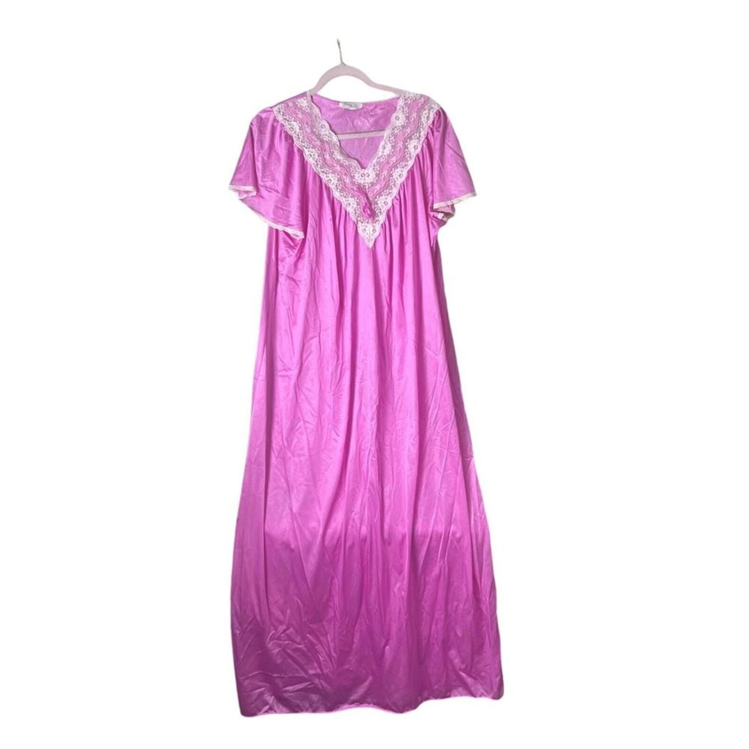 Vintage Vanity Fair Full Length Pink Nightgown With Lace Size Medium