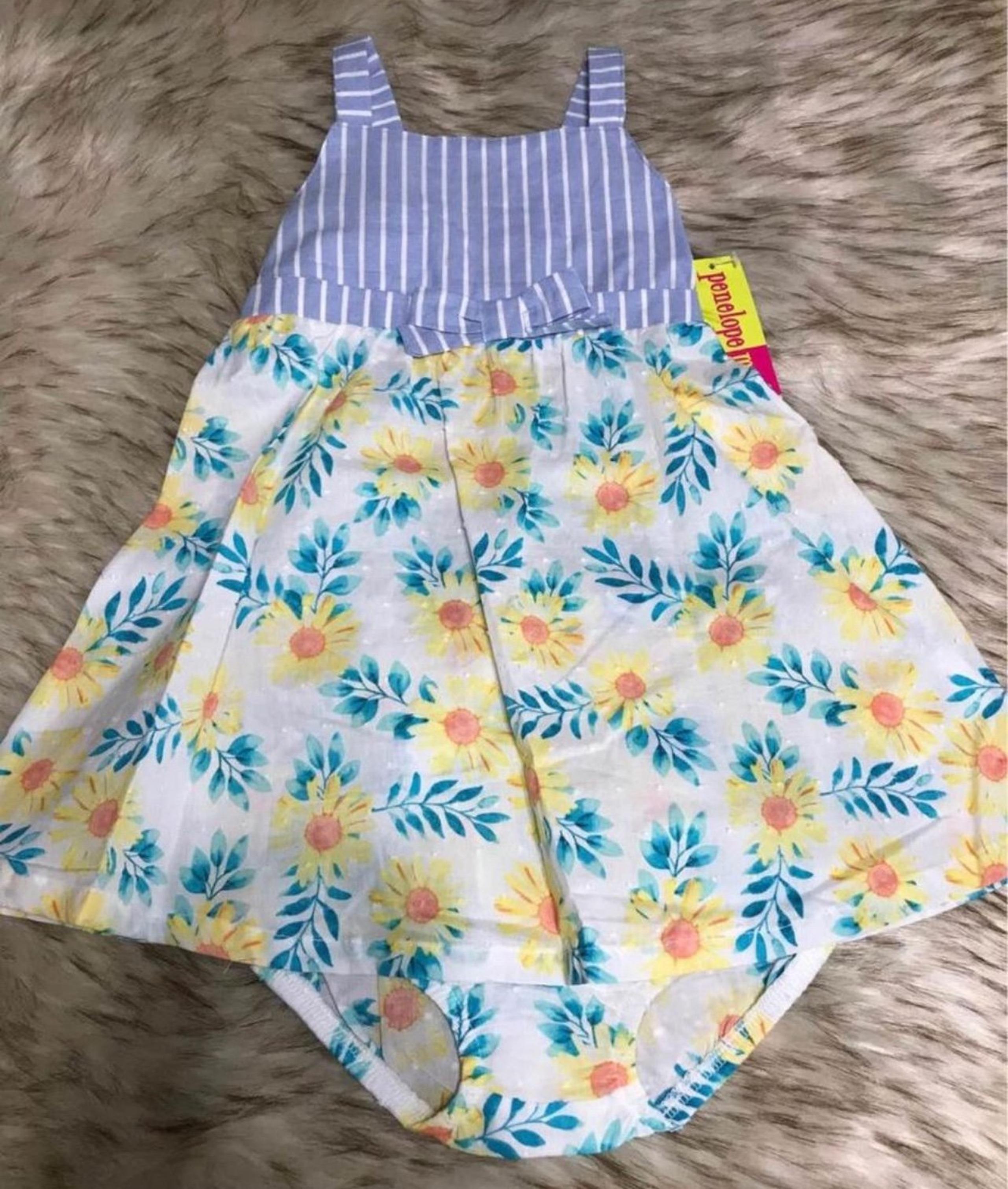 Beautiful 2Pcs baby girl Sunflowers Dress size 24 Months