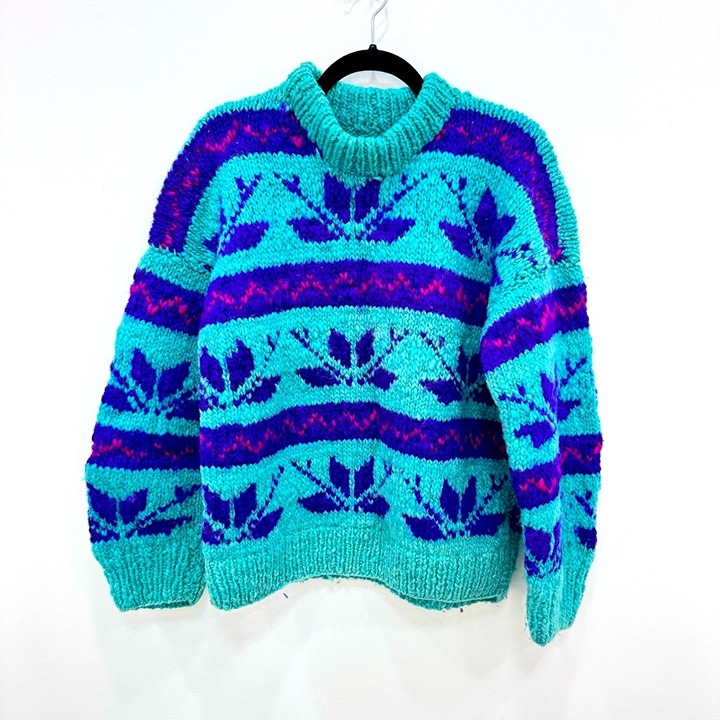 Handmade snowflake fair isle bright retro sweater no size tag check measurements