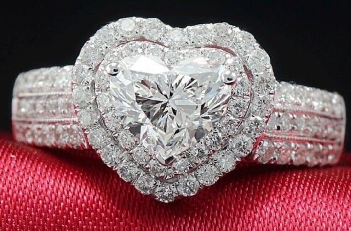 Women’s Lab Diamond heart ring 3.50ct Size 7 White Gold Finish