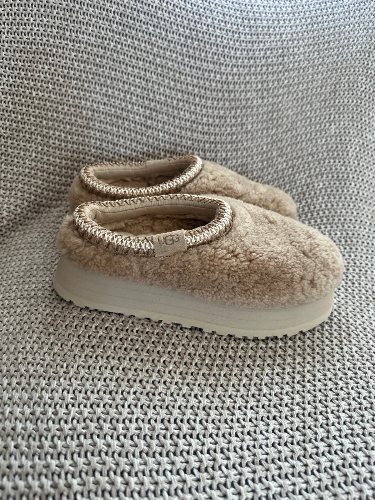 Ugg Tazz Maxi curly genuine shearling platform Slippers