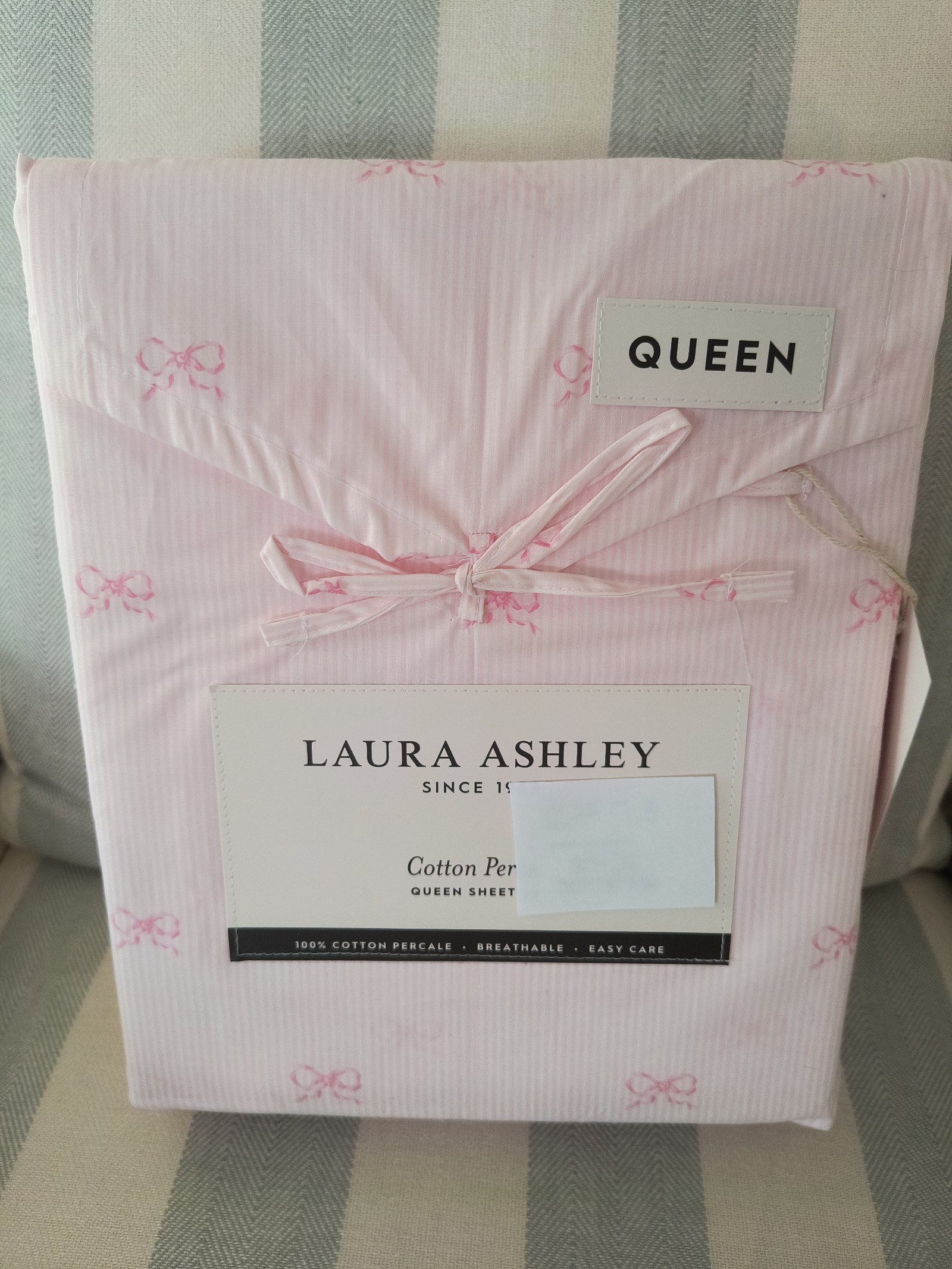 Laura Ashley Queen Pink Bow Sheet Set