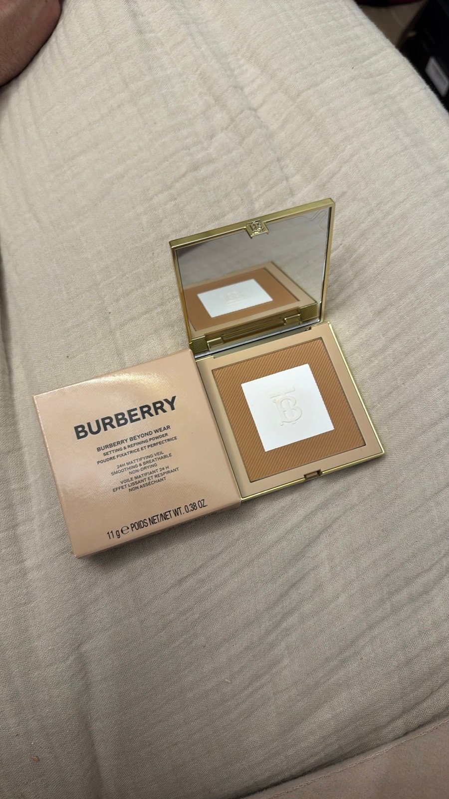Burberry Beyond Wear Setting & Refining Powder Medium-Deep 03
