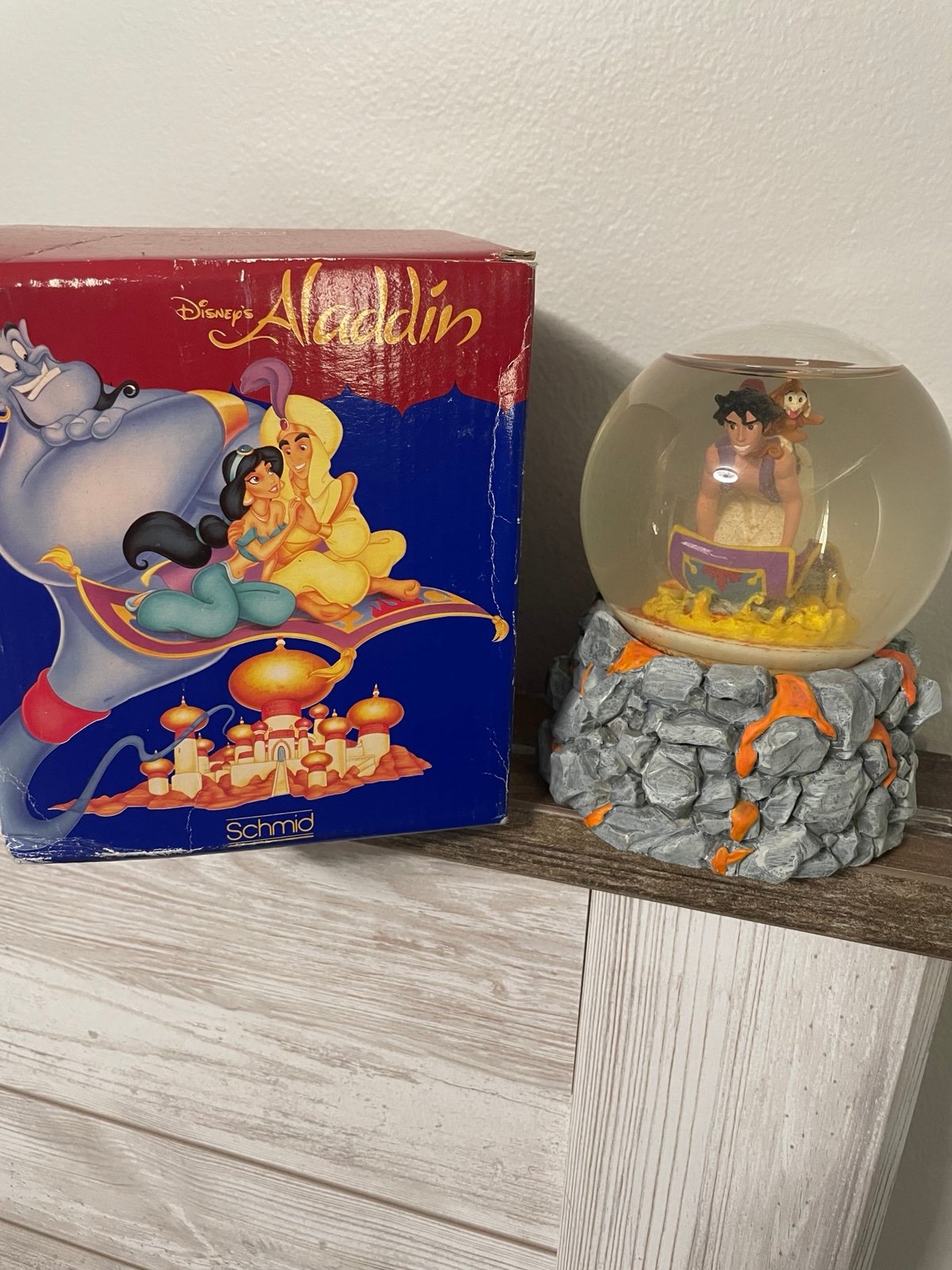 Disney Aladdin Arabian Nights Musical Snow Globe Waterball