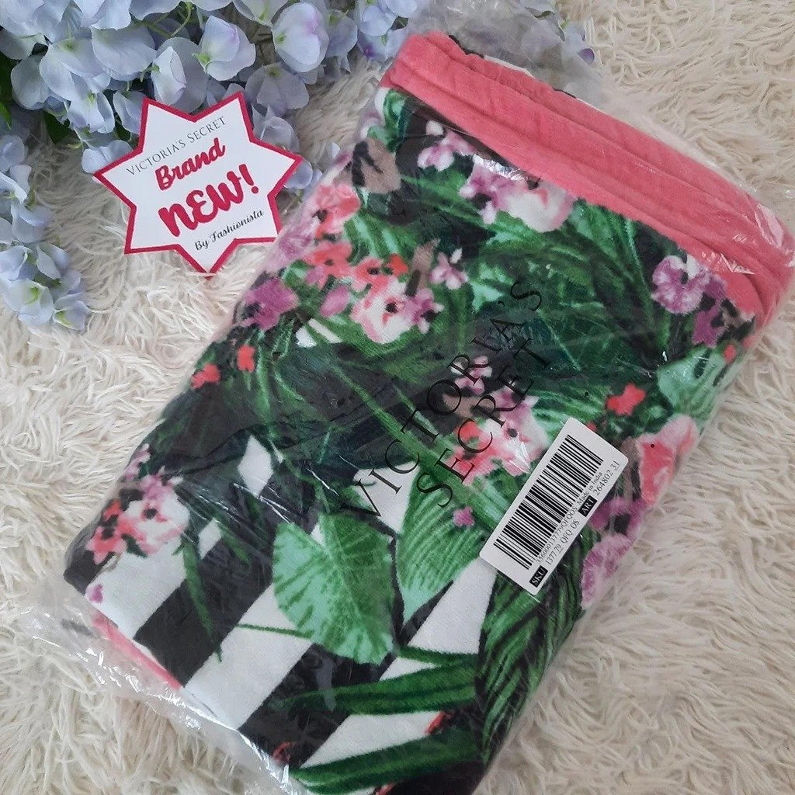 NEW VS Beach Towel in Palms, Flamingos and Stripes - Victoria's Secret