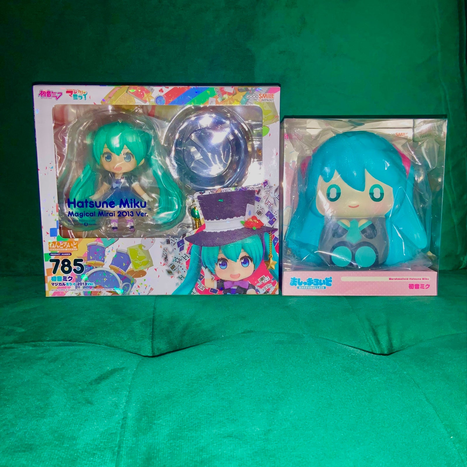 2 Pcs Sealed Good Smile Hatsune Miku