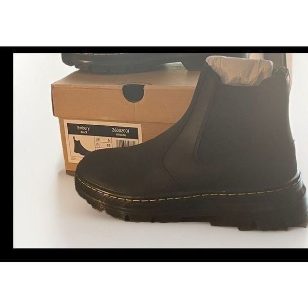 Dr. Martens AirWair Embury W/8 M/7 Wyoming Boots Black Unisex Bouncing Soles New