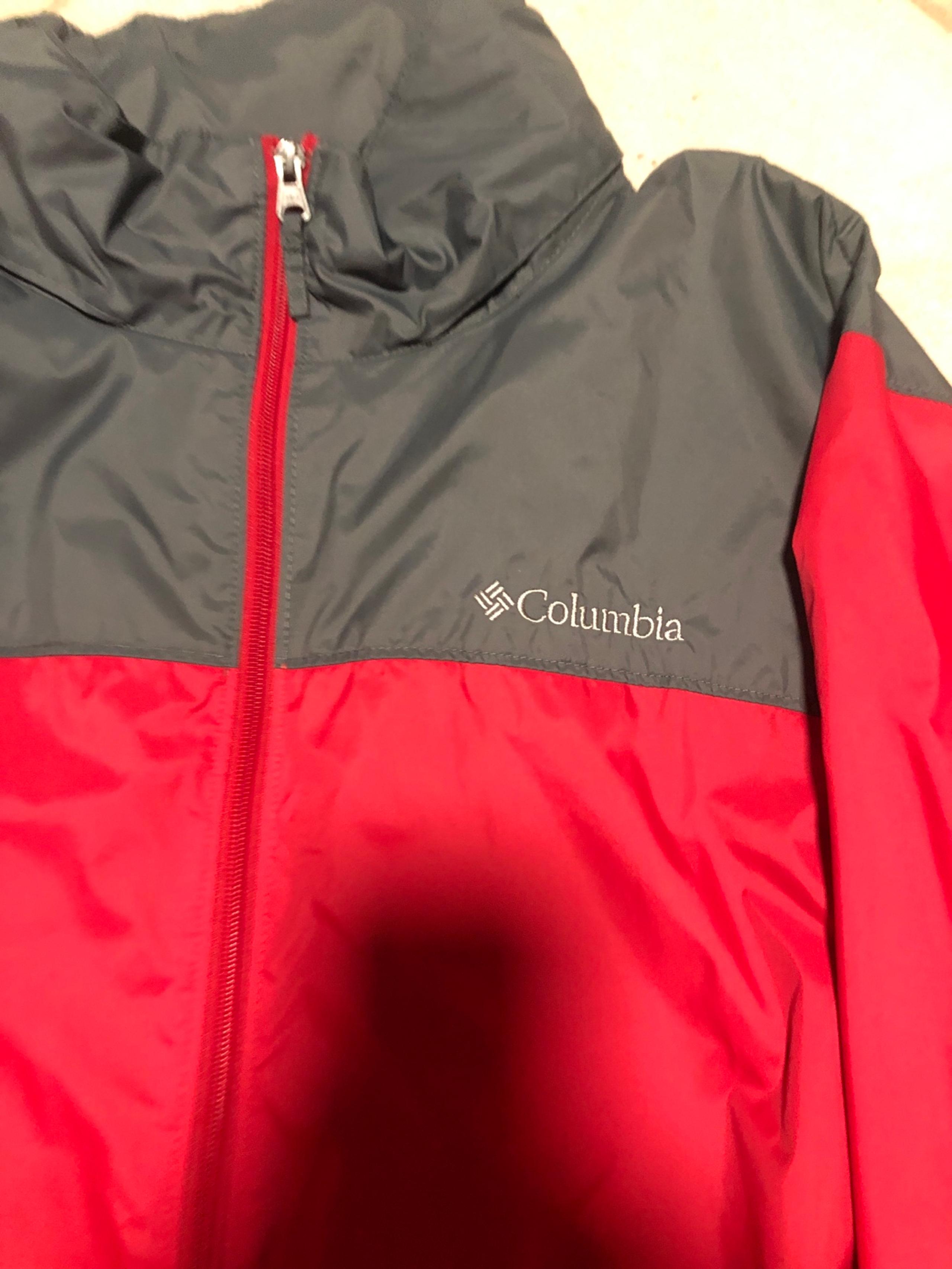 Columbia Raincoat for men size XL
