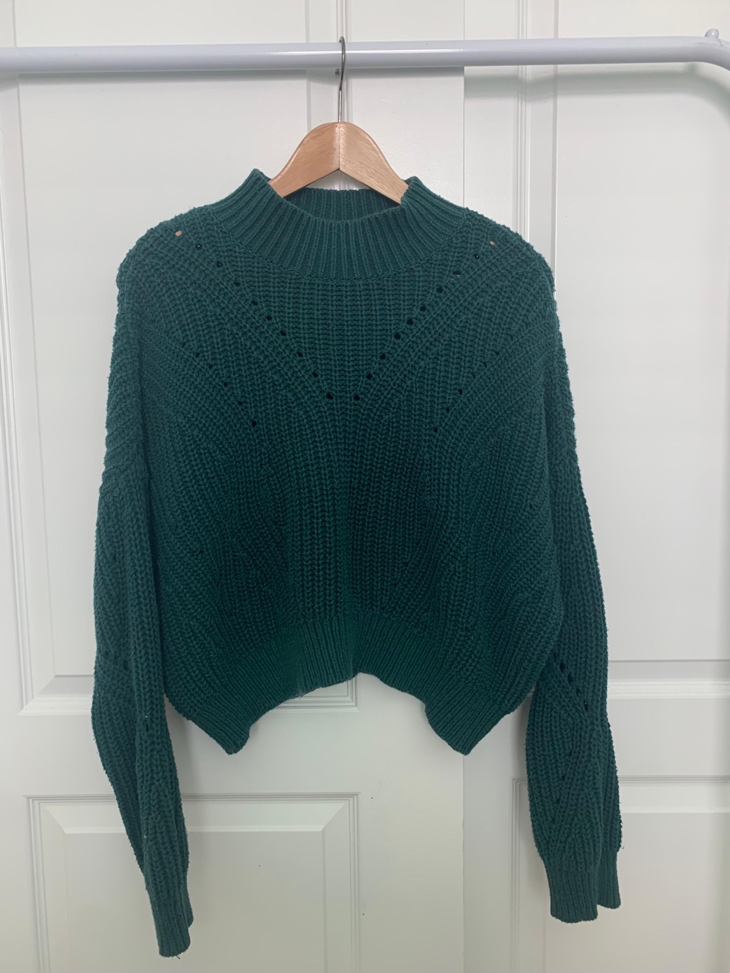 Cropped sweater