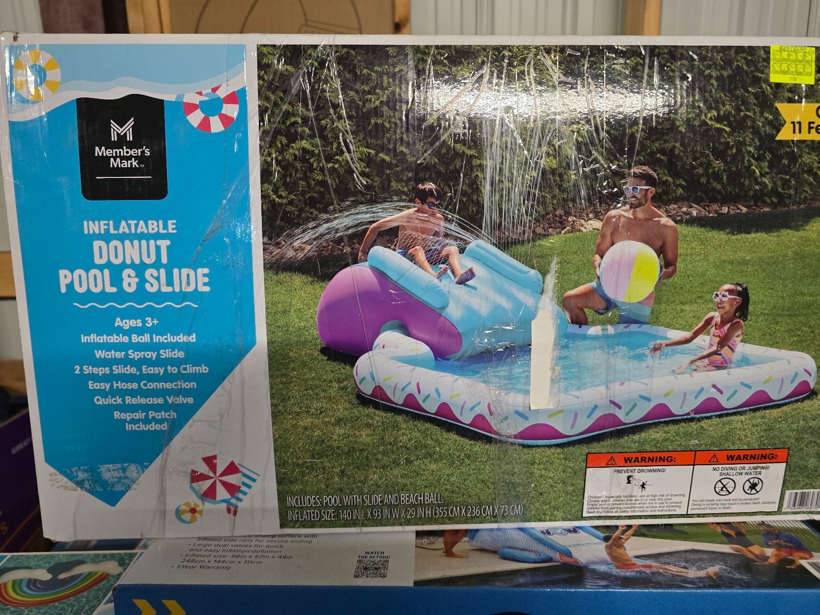 Inflatable pool & slide