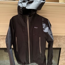 womens Patagonia rain jacket