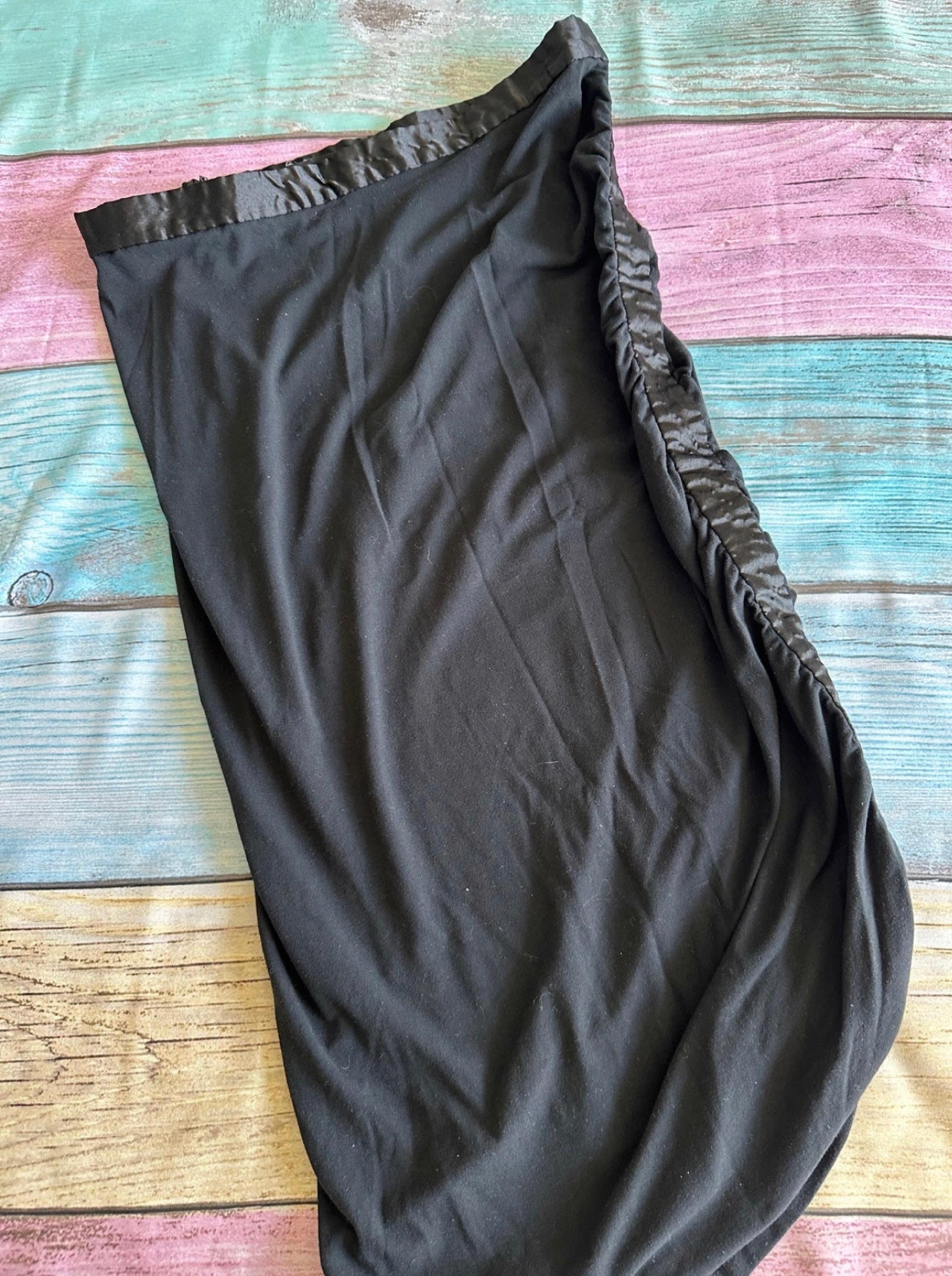GUESS COLLECTION BLACK MINI SKIRT EVENING DRESSY OUTFIT WORK OFFICE XS