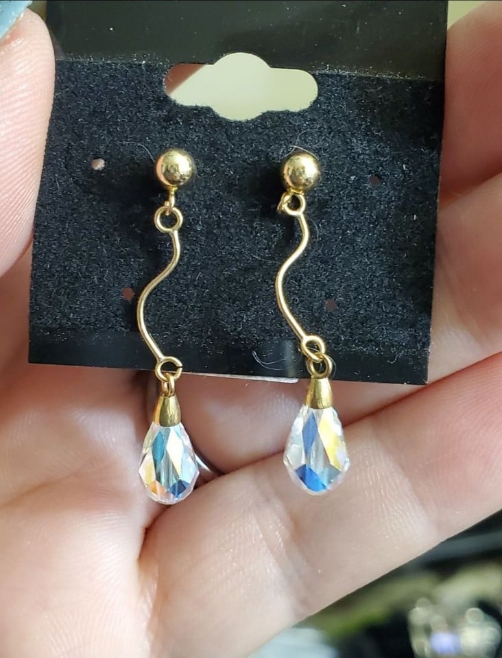 14k dangle earrings! The iridescent glass changes colors based on how the light