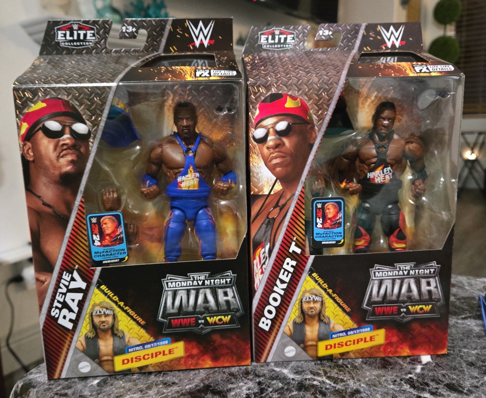 WWE Elite Harlem heat Stevie Ray(Chase) and Booker T