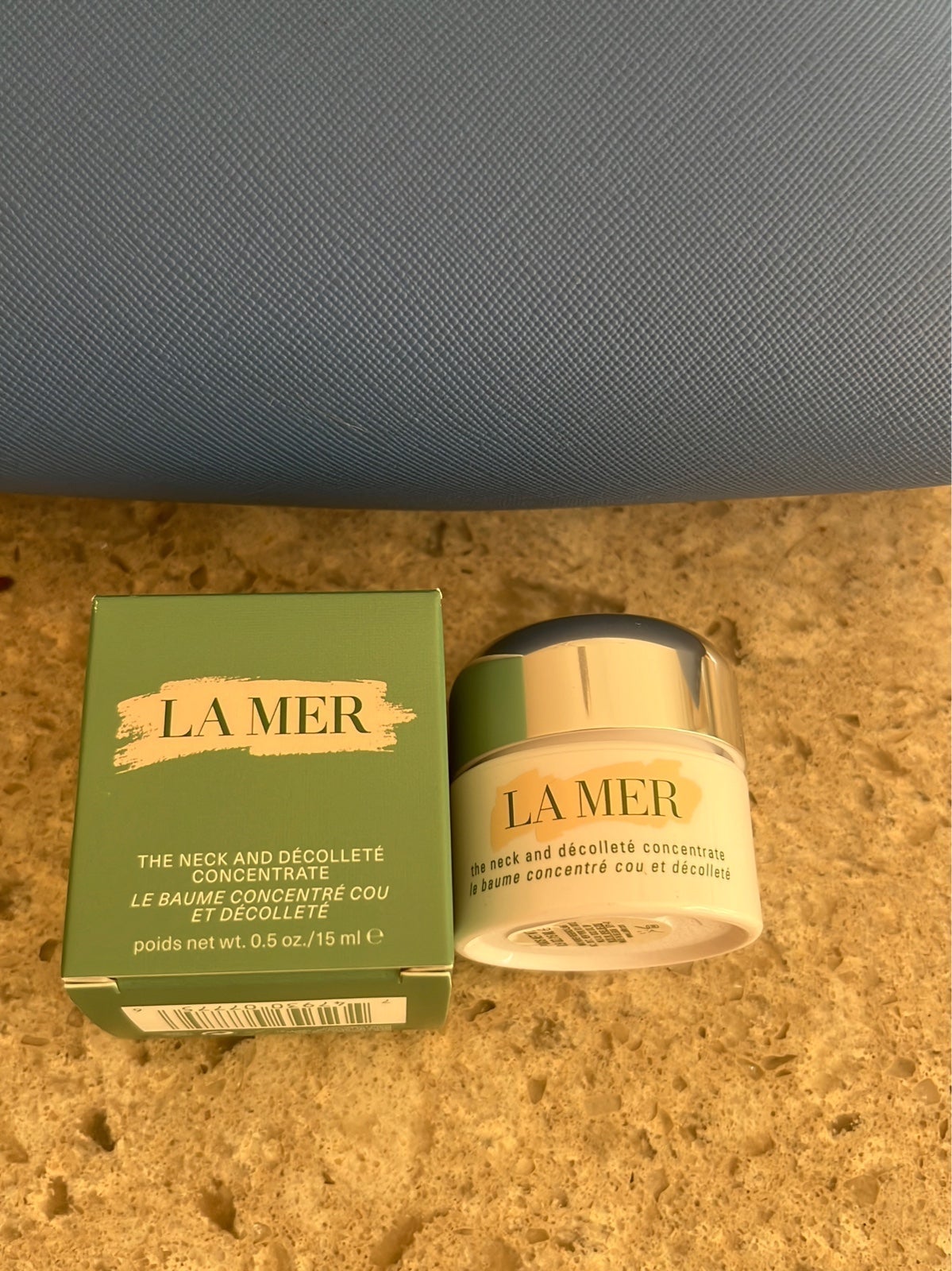 The neck and décolleté concentrate 15ML(half oz)