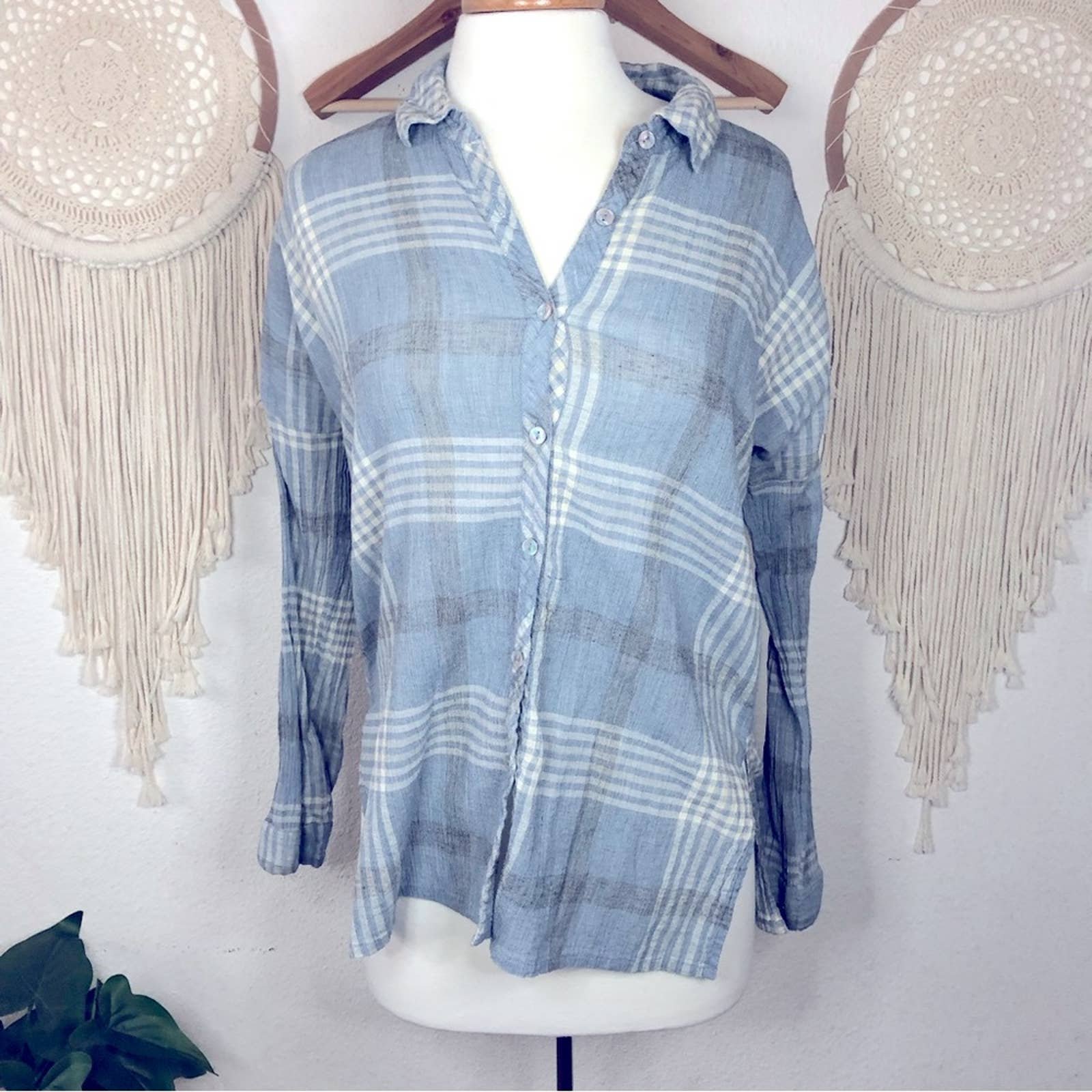 O’Neill blue and gray plaid gauzy cotton button front top small
