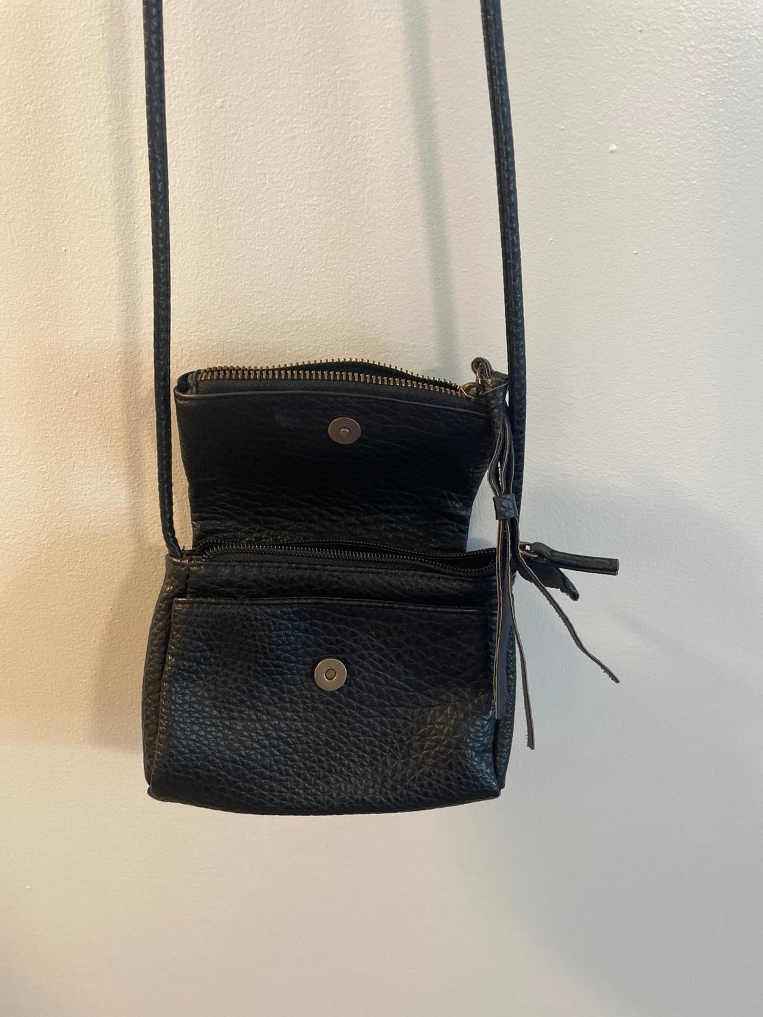 Crossbody purse