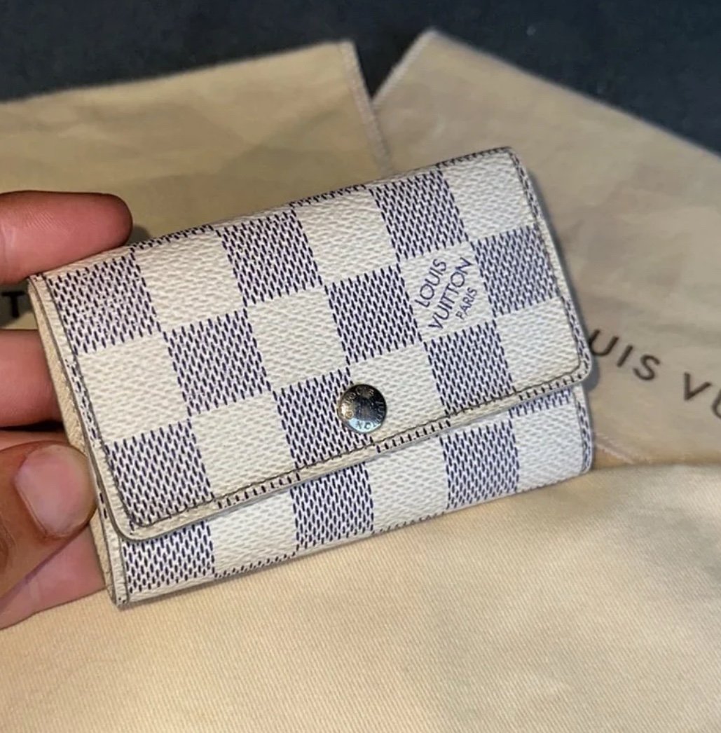 Louis Vuitton damier 6 ring key holder