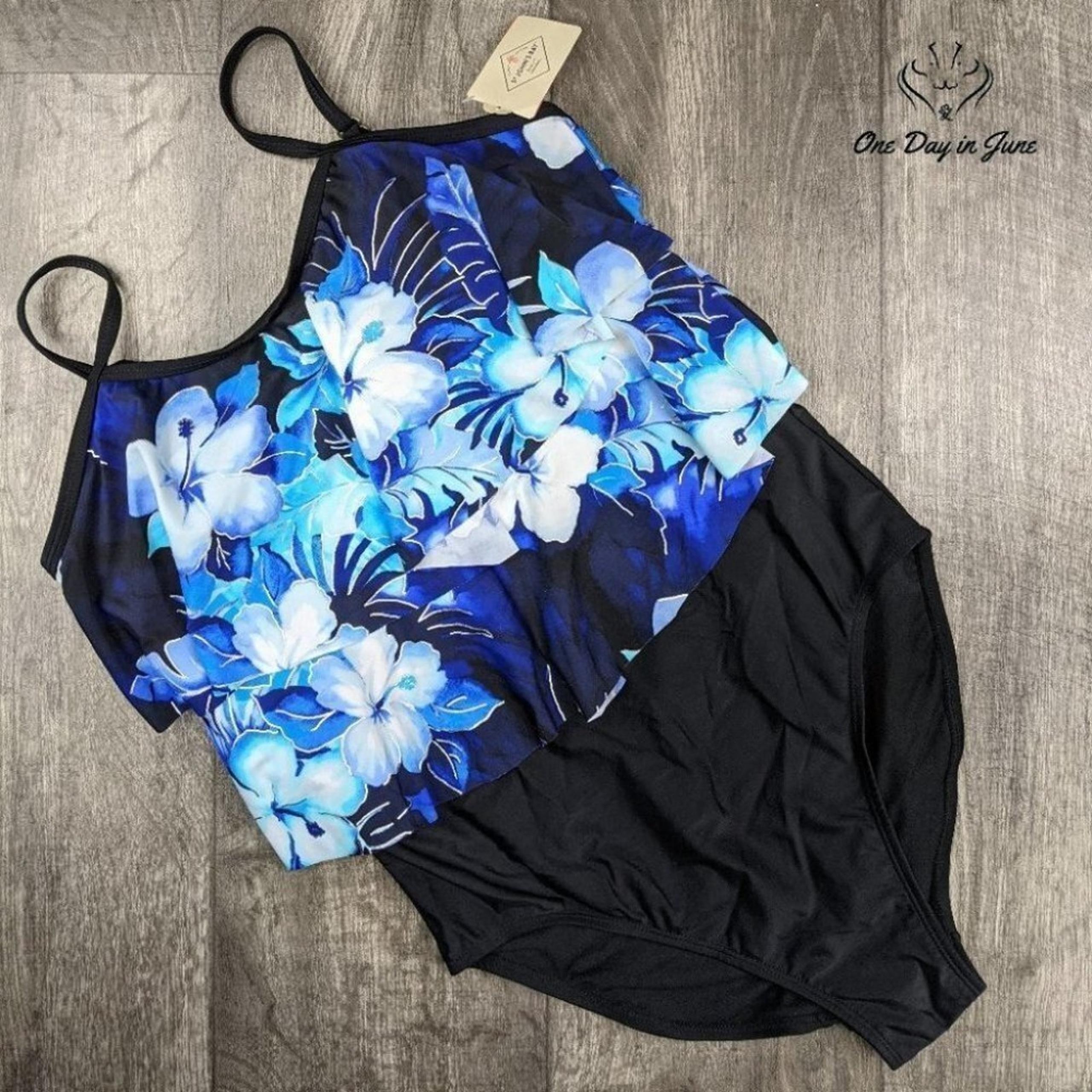 St. John's Bay Floral One Piece Size 10