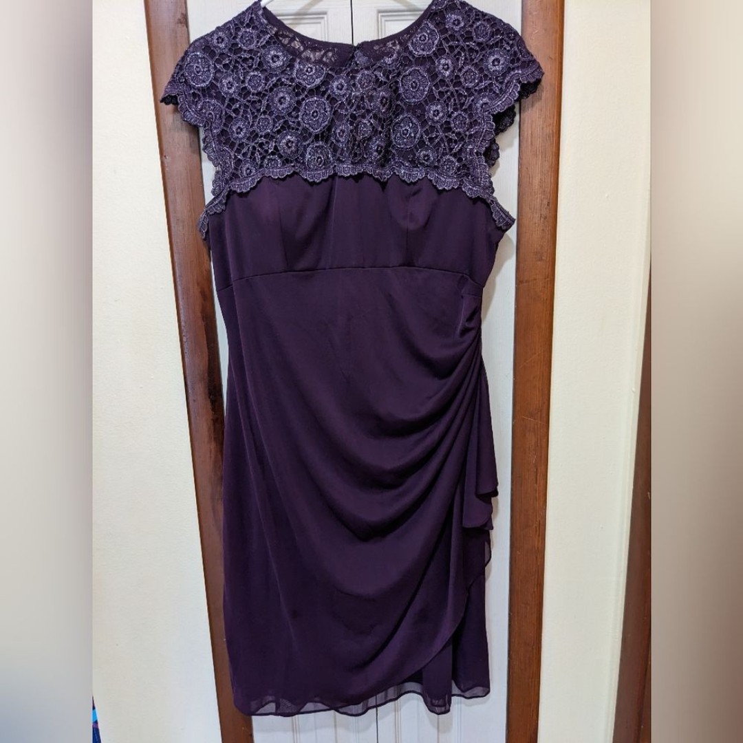 Alex Evenings Plum Purple Lace Keyhole Back Empire Waist Midi Dress Size 14