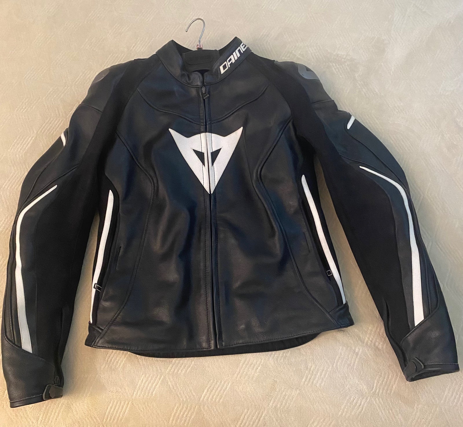 週末限定直輸入♪ ダイネーゼ dainese 40 レディース AVRO D1 - 通販
