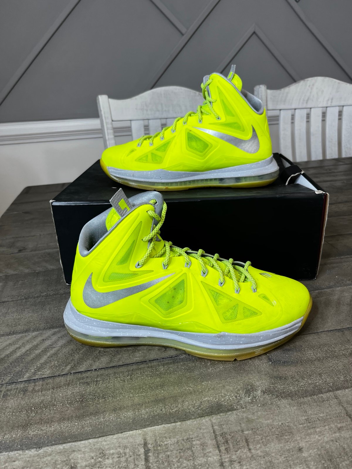 Nike LeBron X Volt Grey Wolf Pure Platinum Sz 10
