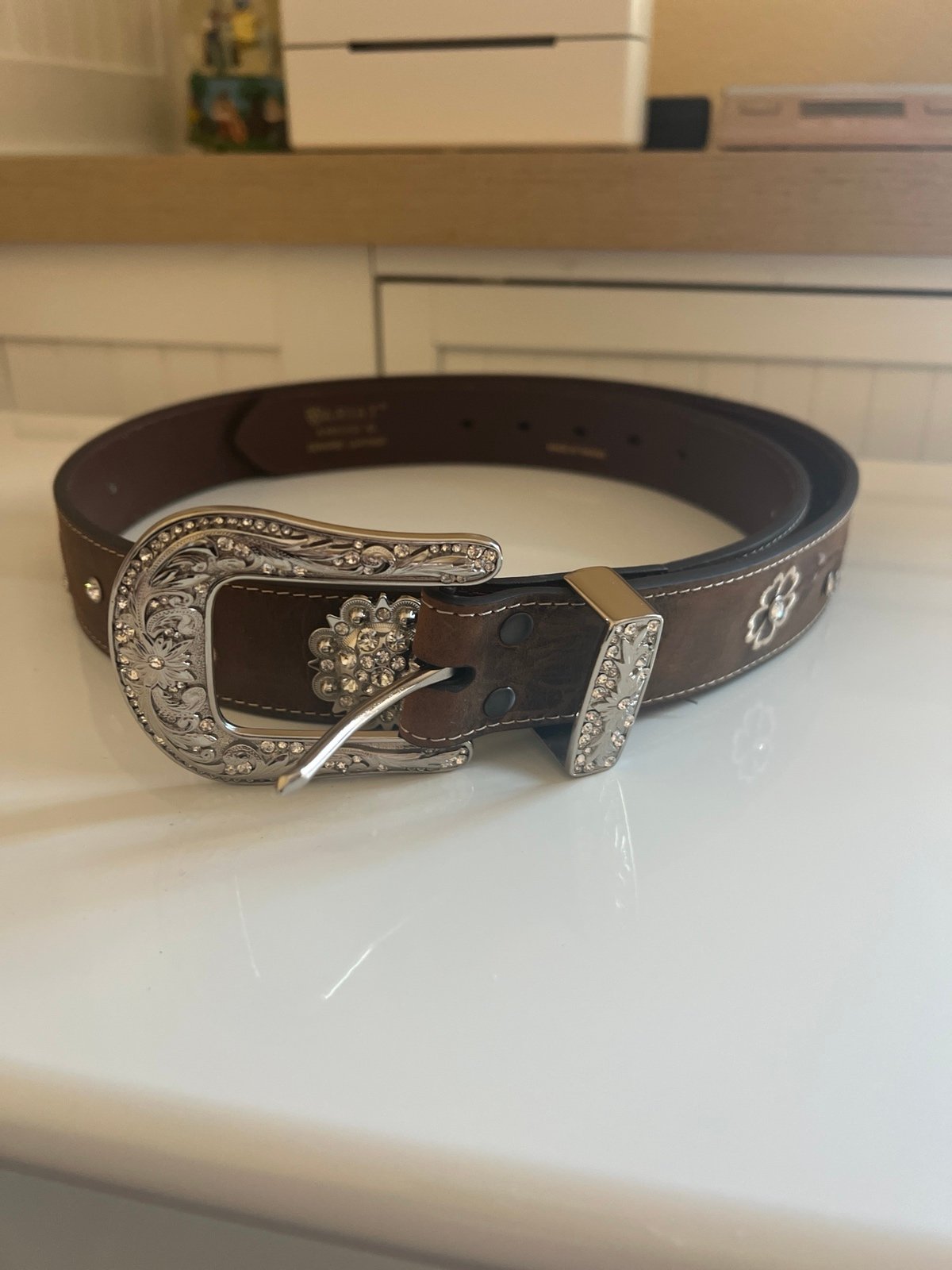 Ariat belt