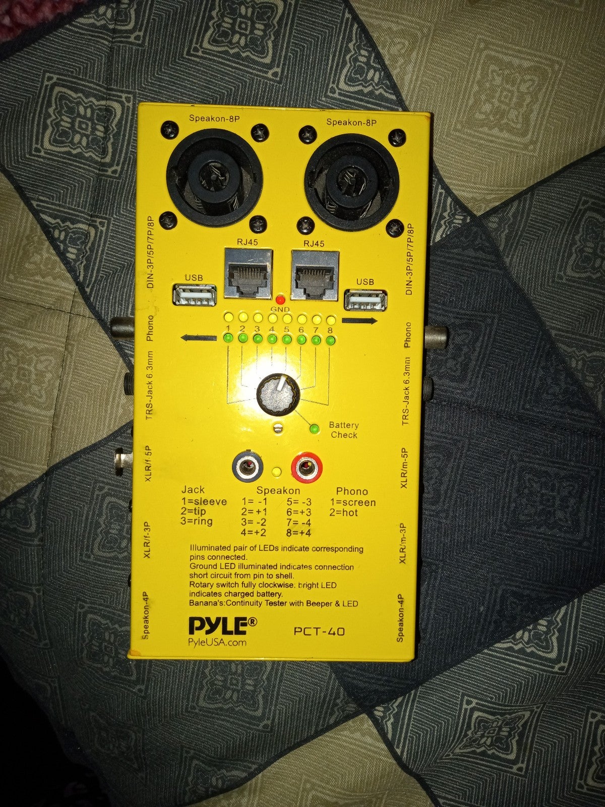 Pyle PCT 40....12 Plug Pro Audio Cable