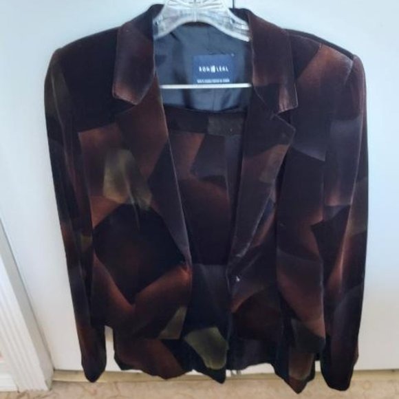 Ron Leal Luxe velvet(velour) evening suite for special events size 12