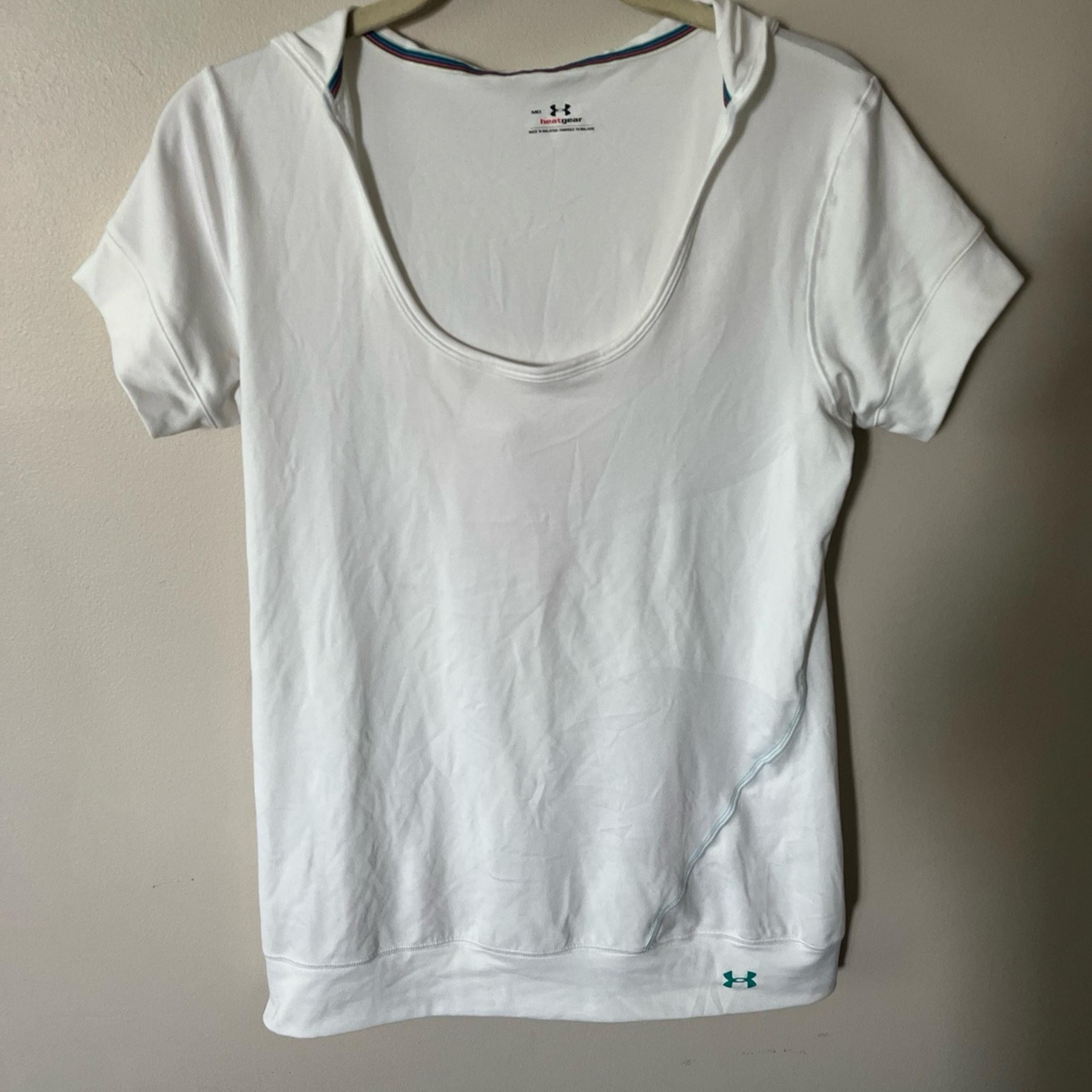 Under Armour Heat Gear white hooded tshirt M