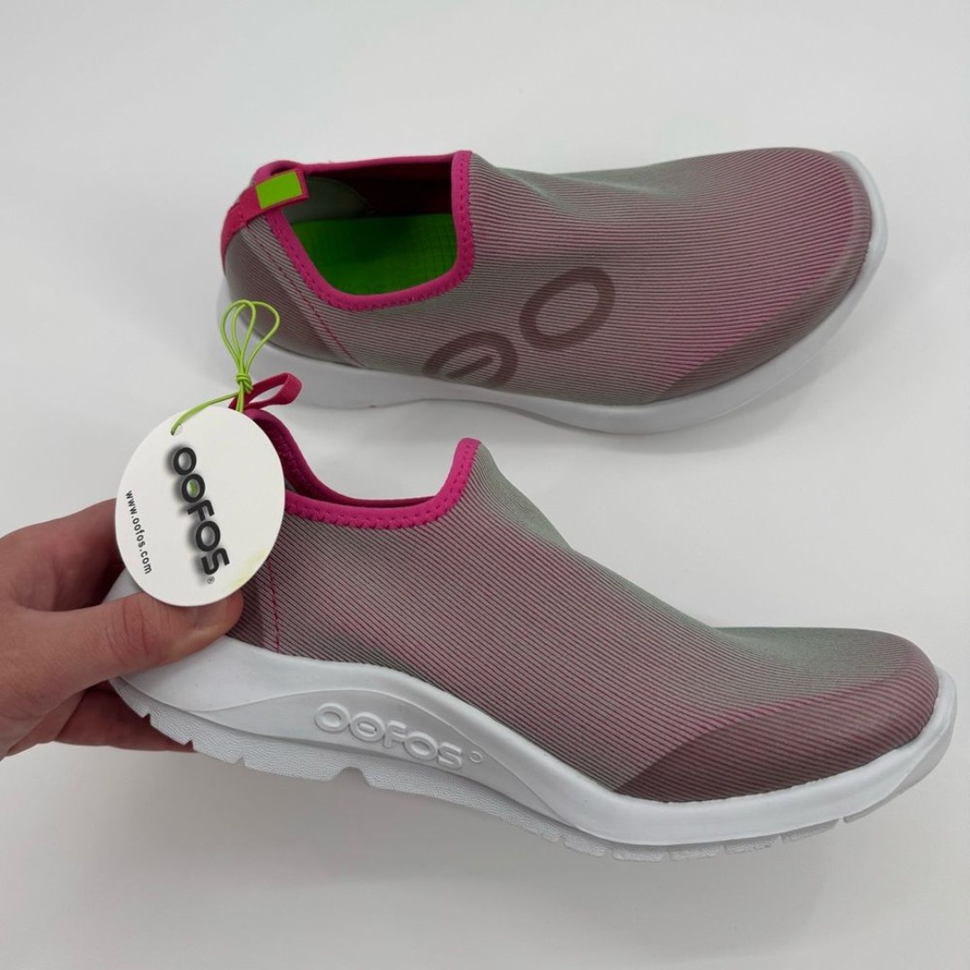 Oofos Oomg Sport Women's Slip On Sneaker In Fuchsia Size 8 NWT