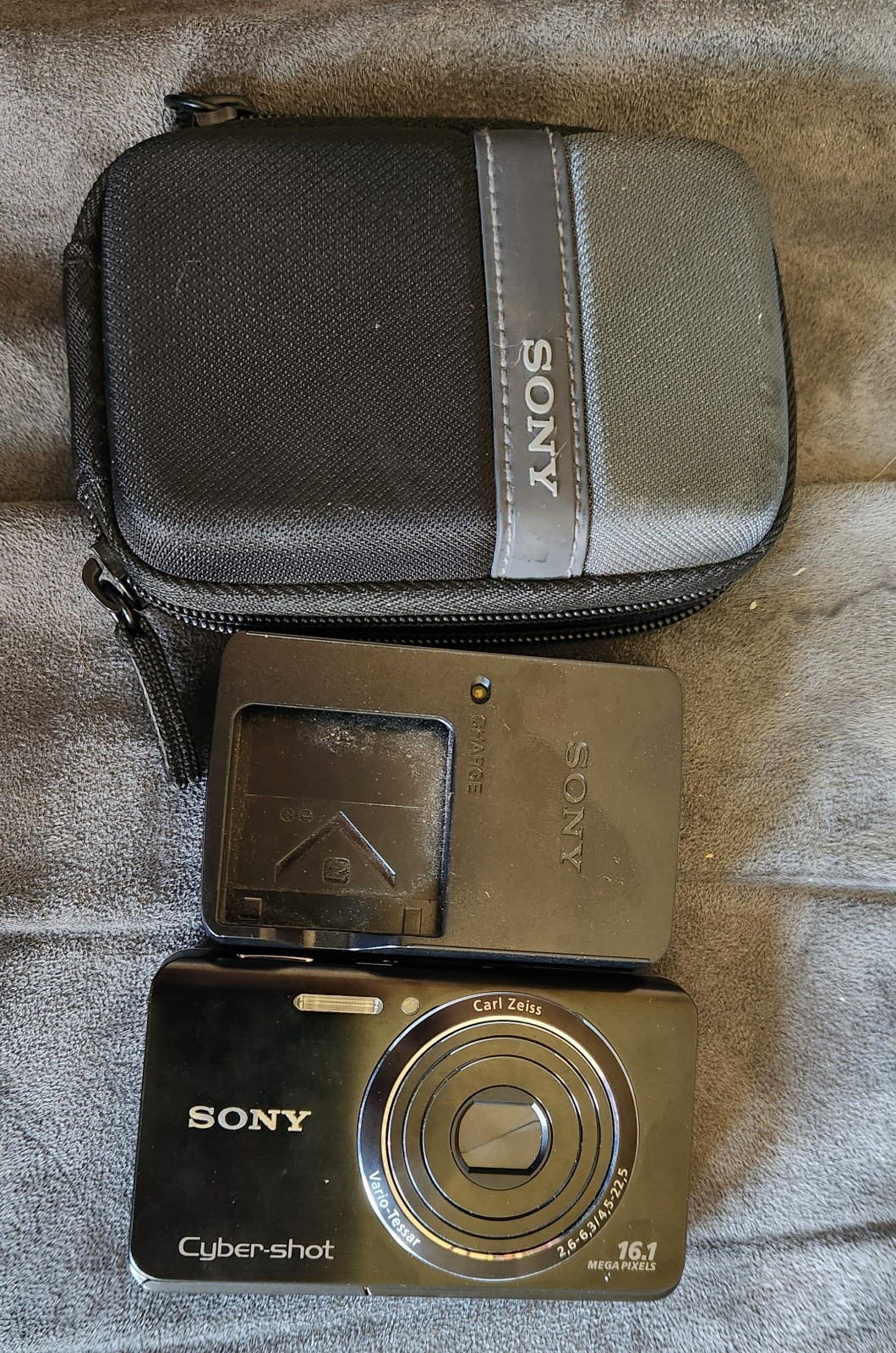 Sony cybershot digital camera