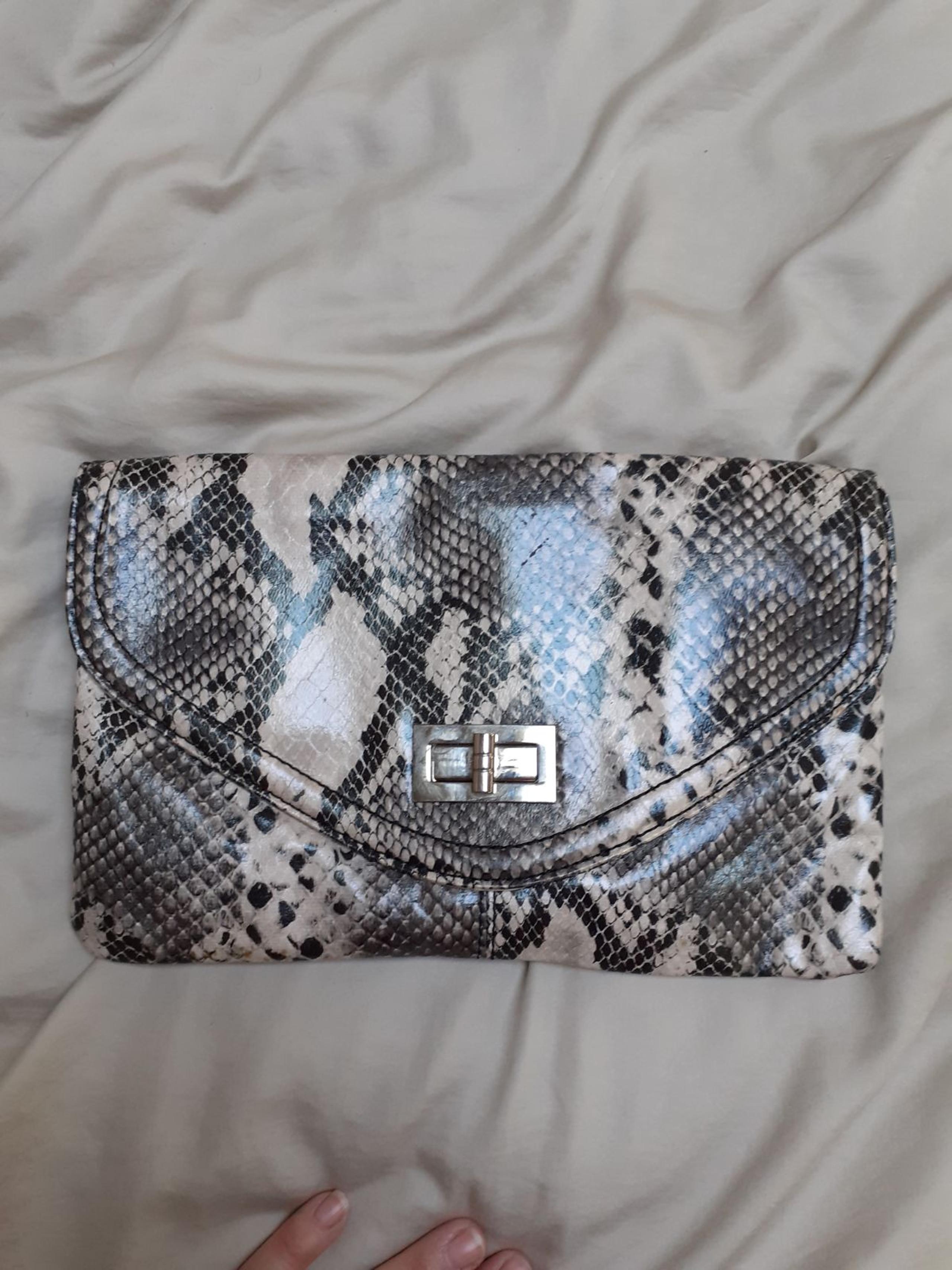 Apt.9 clutch snakeskin design